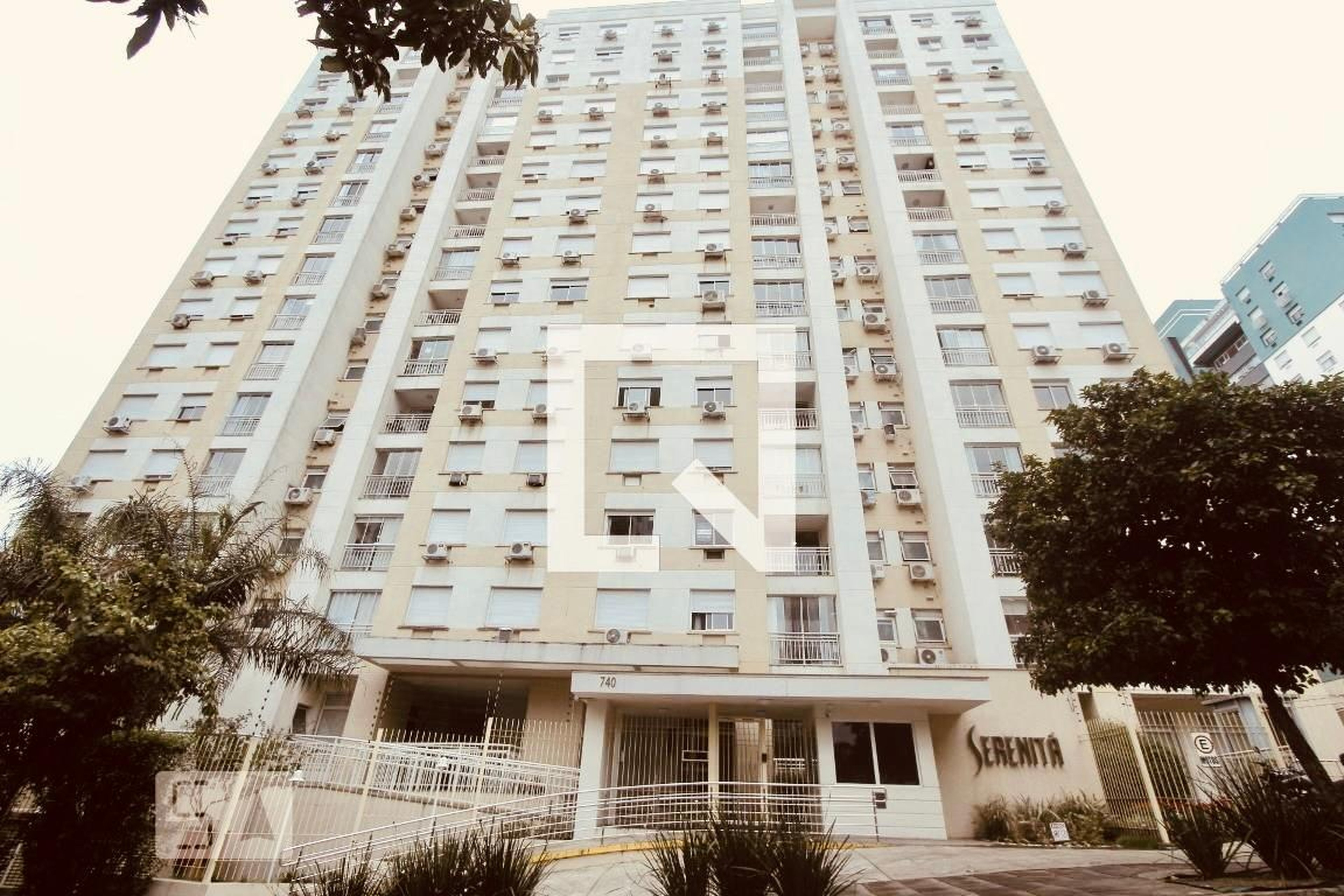 Fachada Condomínio em Rua Jari, 738