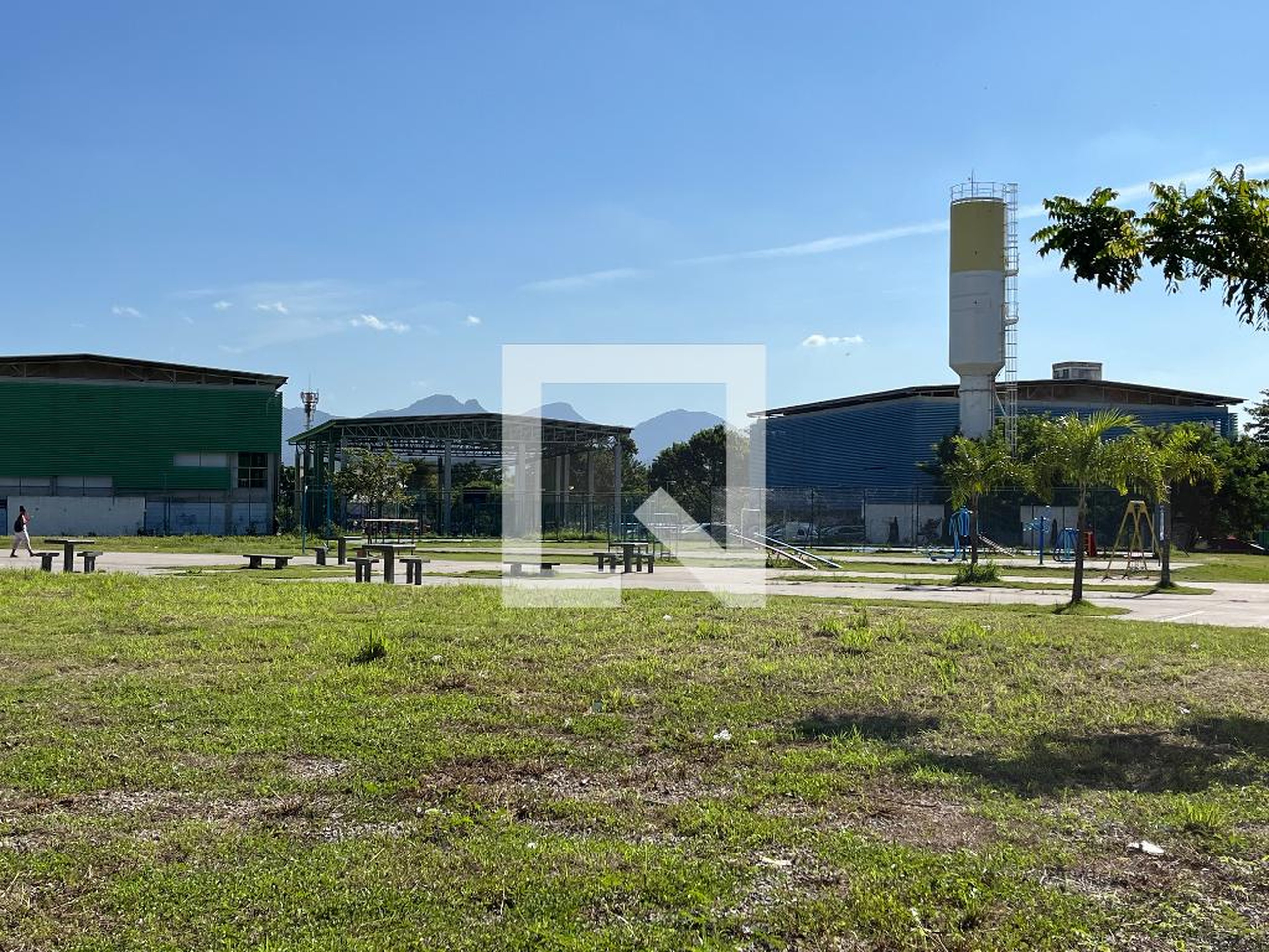 Área comum Condomínio em Avenida Pedro Pereira Pinto, 0