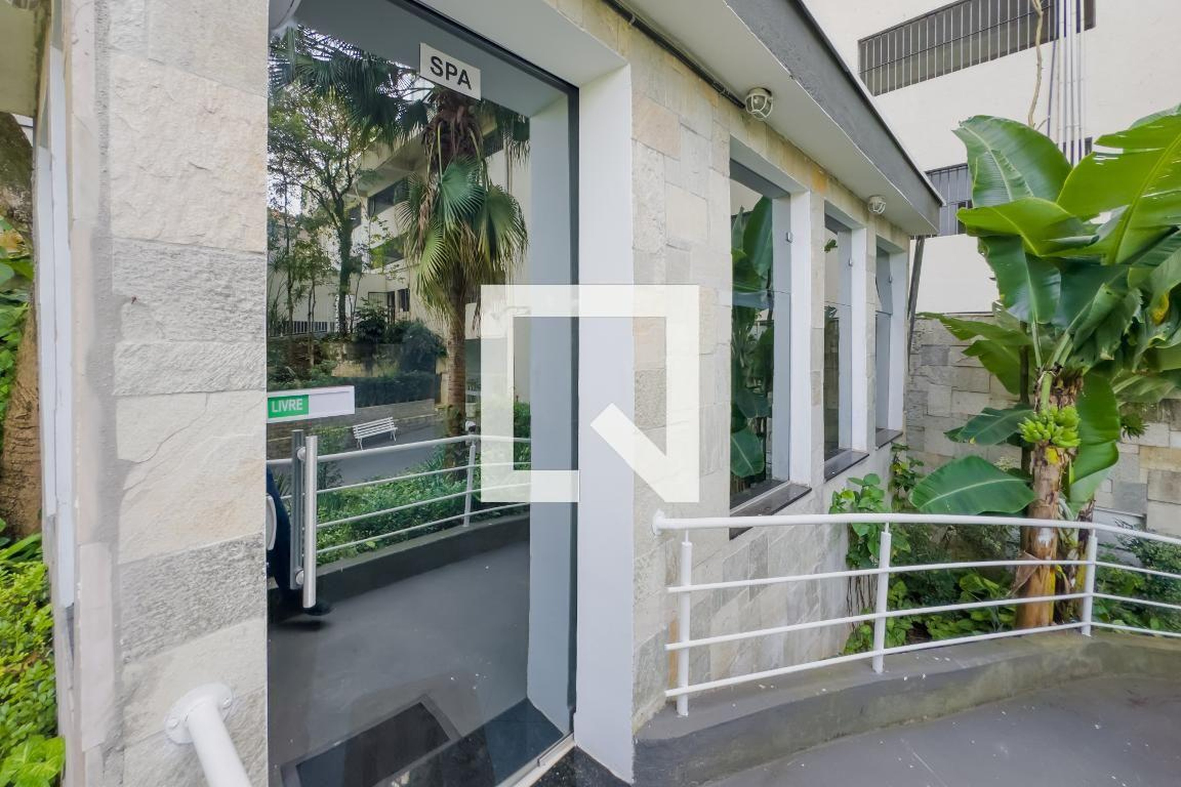 Spa - Champs Du Monte Carlo