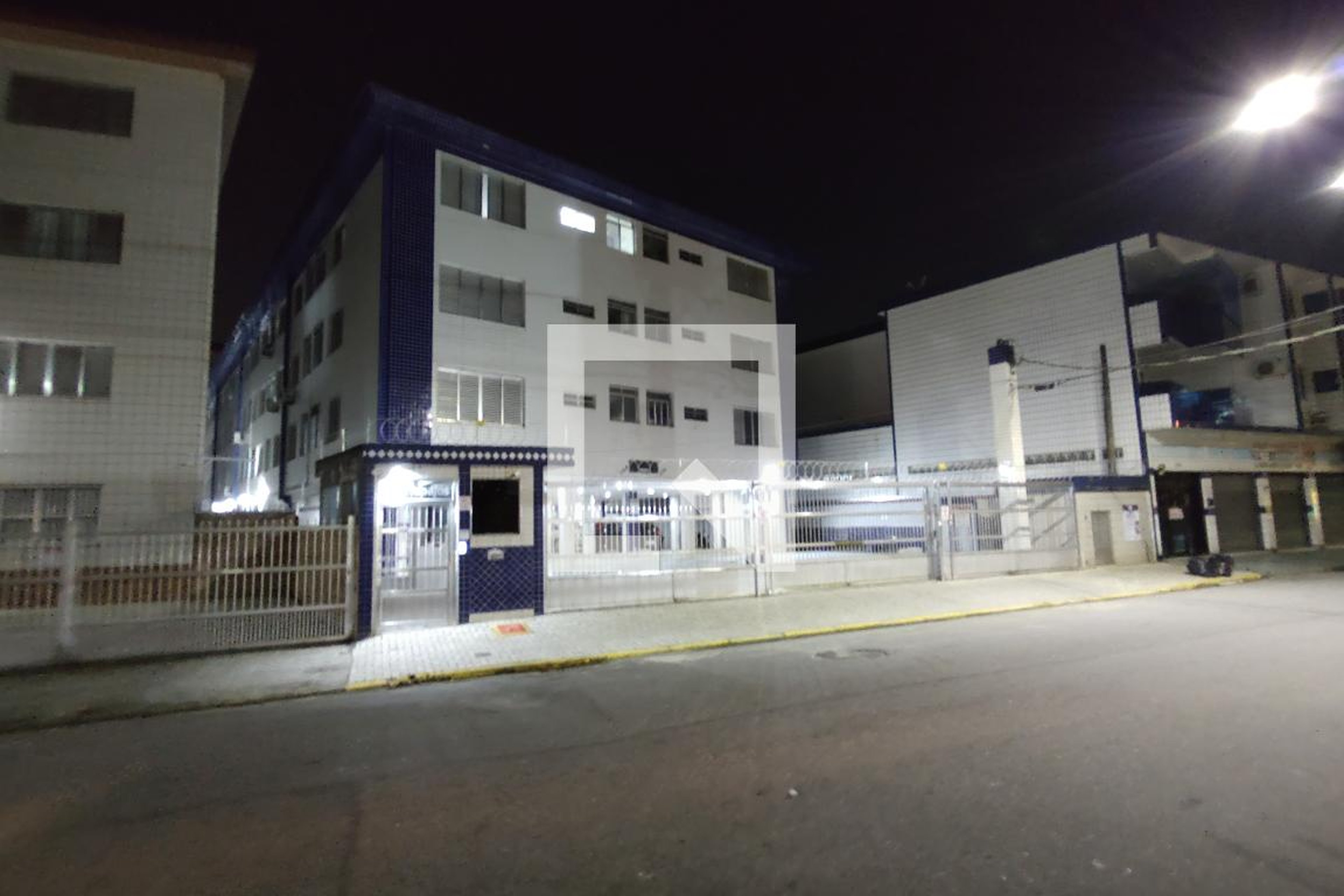 Fachada do Prédio Condomínio em Rua Jaú, 752