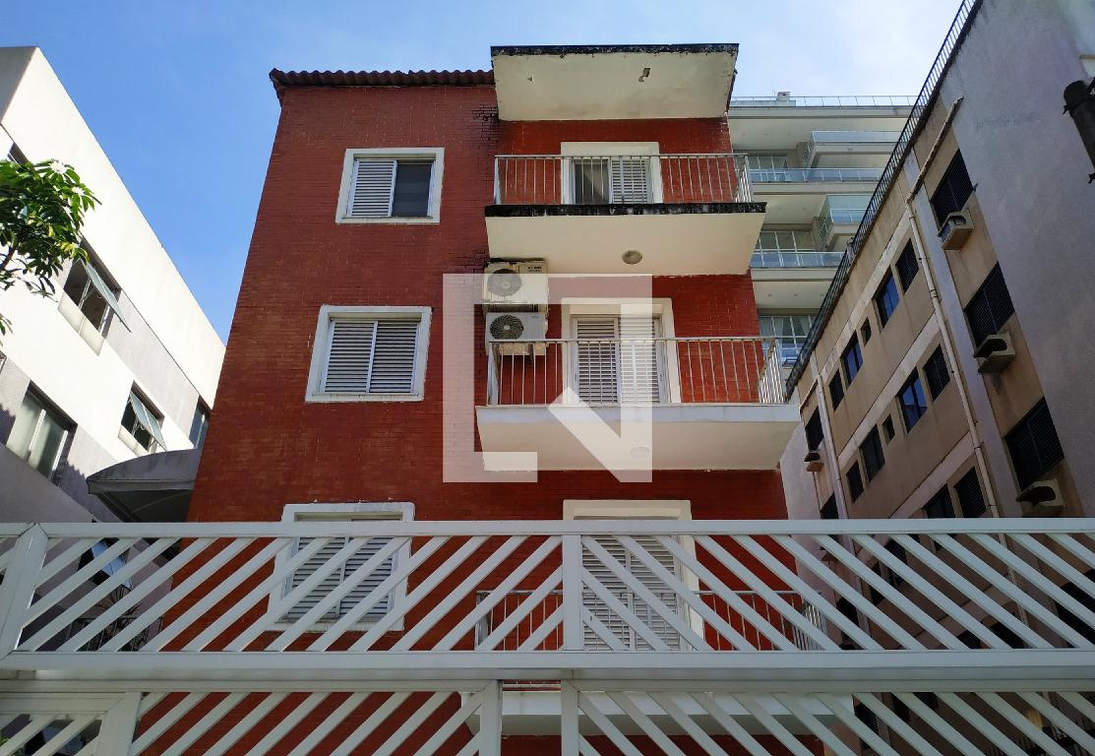 Fachada Edifício Praia Rio