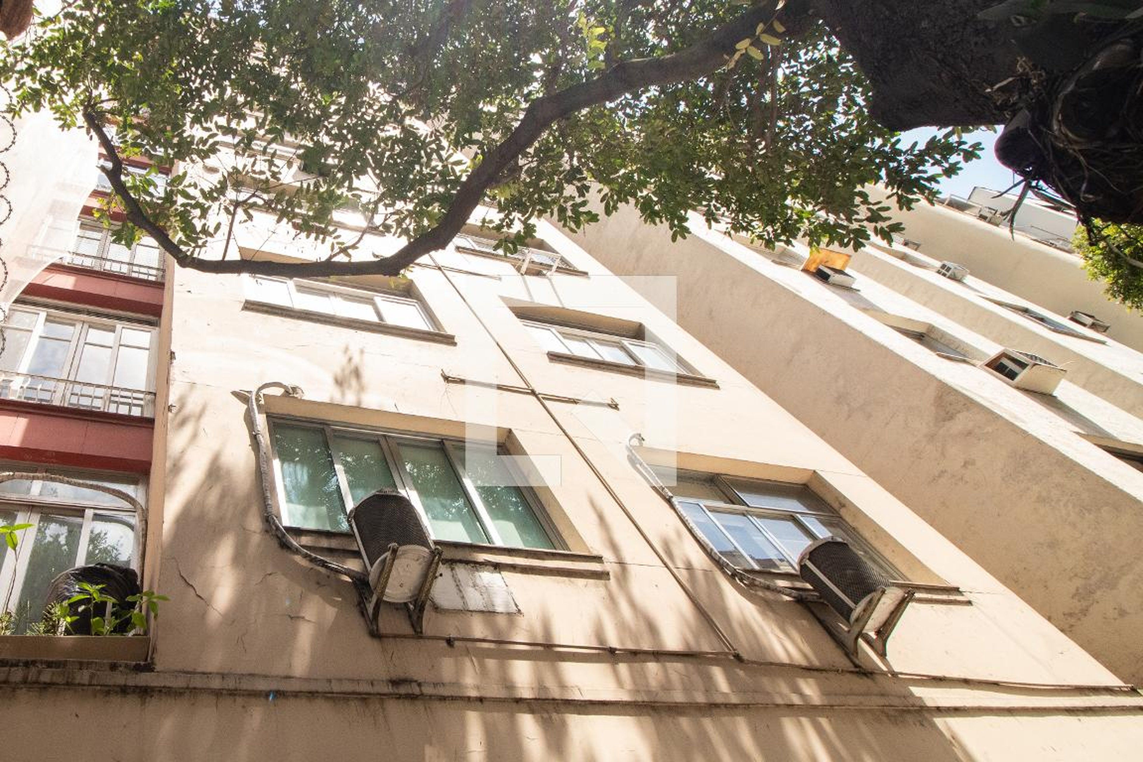 Fachada Condomínio em Rua Barata Ribeiro, 615