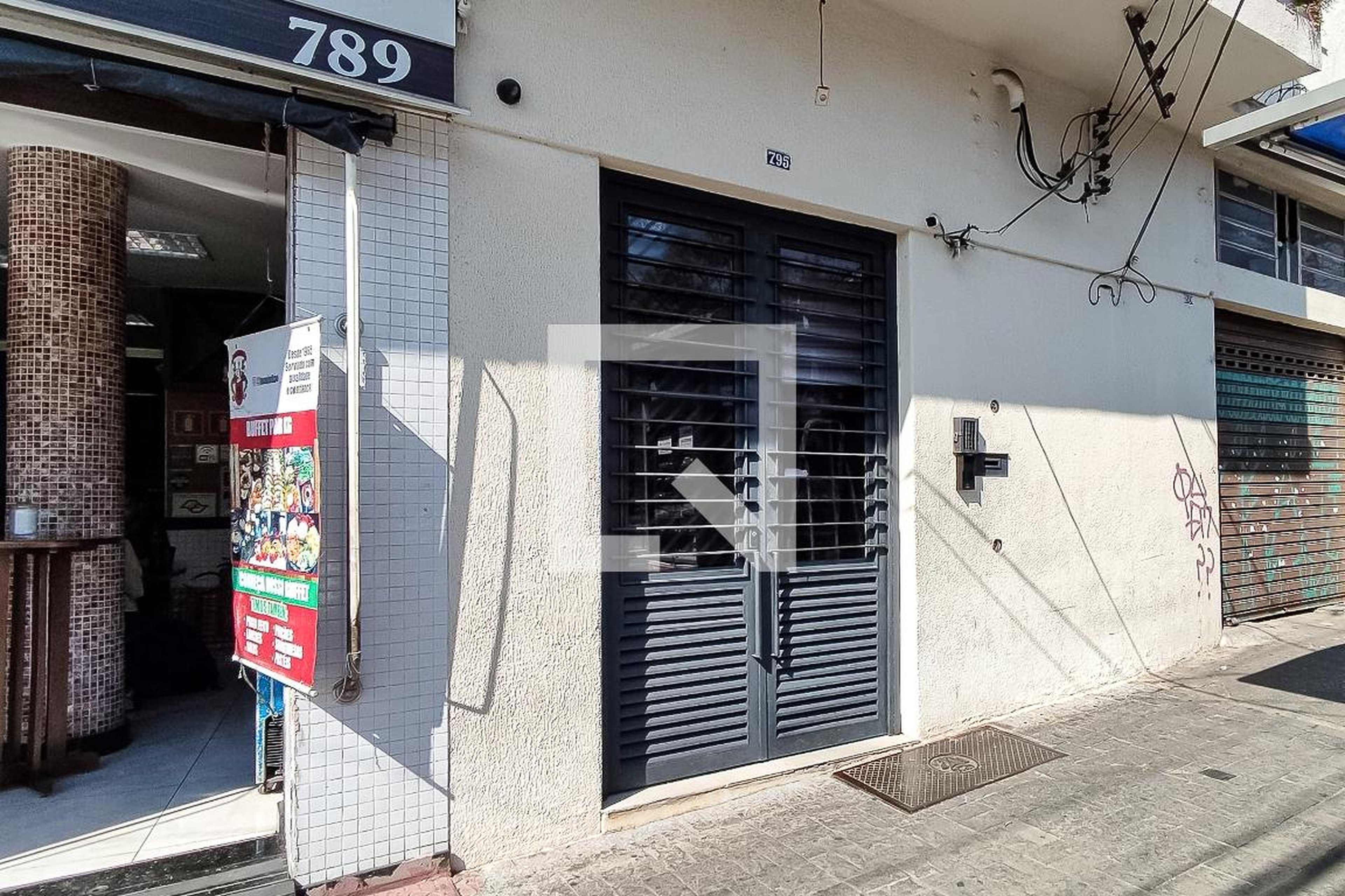 Fachada Condomínio em Rua Vergueiro, 795