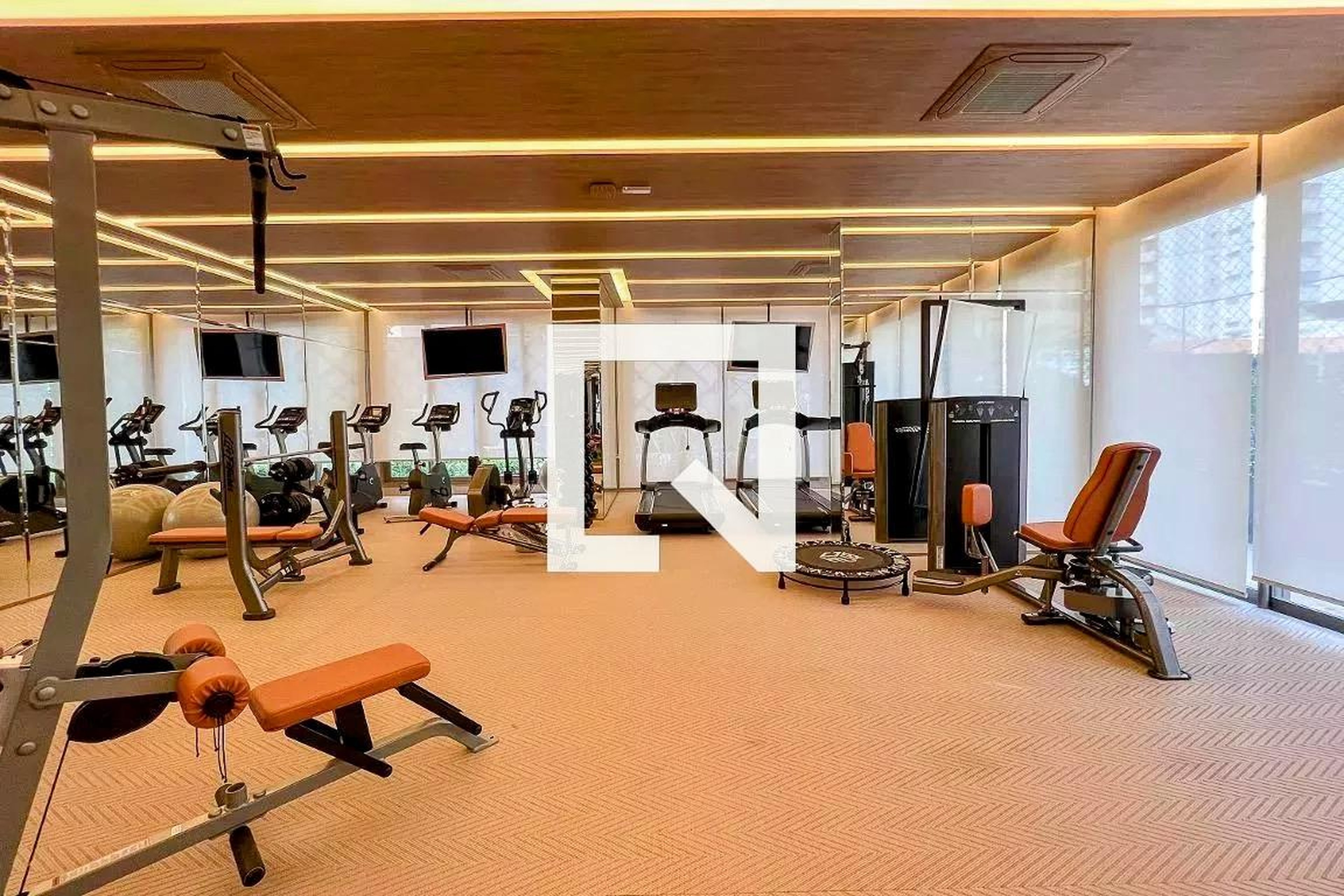 Academia - Edifício Glass Art By Yoo