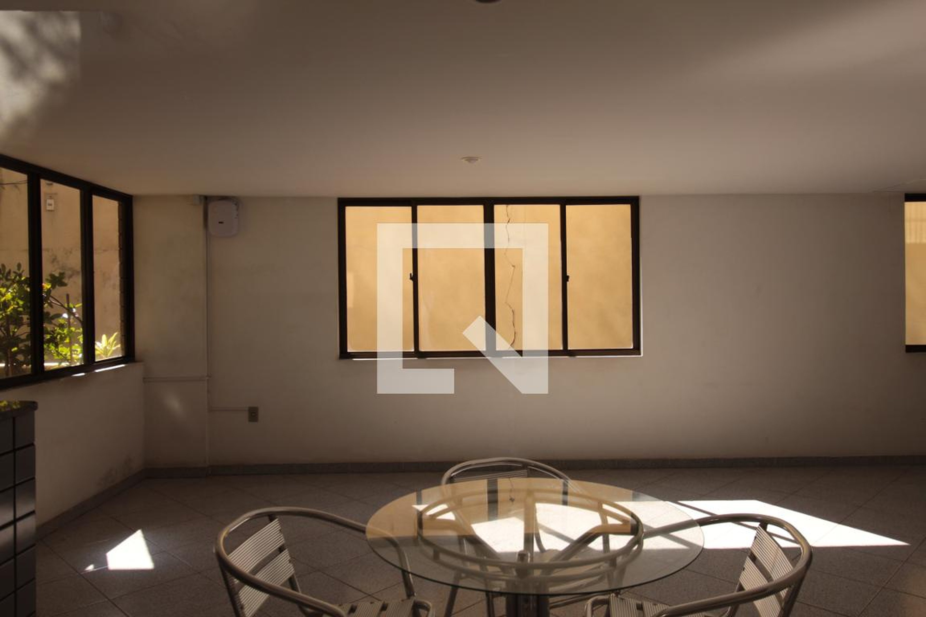 Salão de Festas Condomínio em Rua Maestro Francisco Flôres, 111