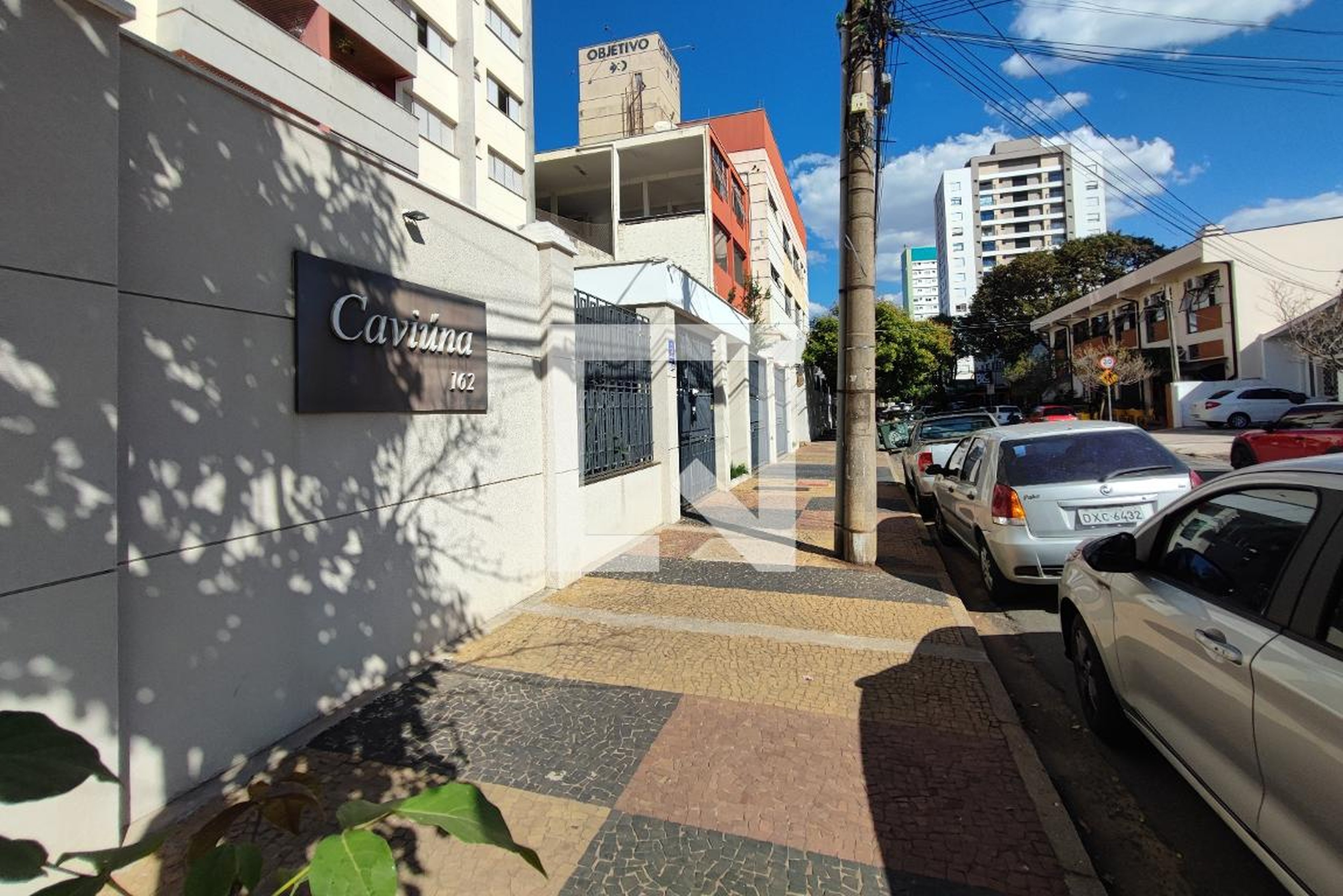 Fachada do Condomínio Condomínio em Rua Comendador Querubim Uriel, 162