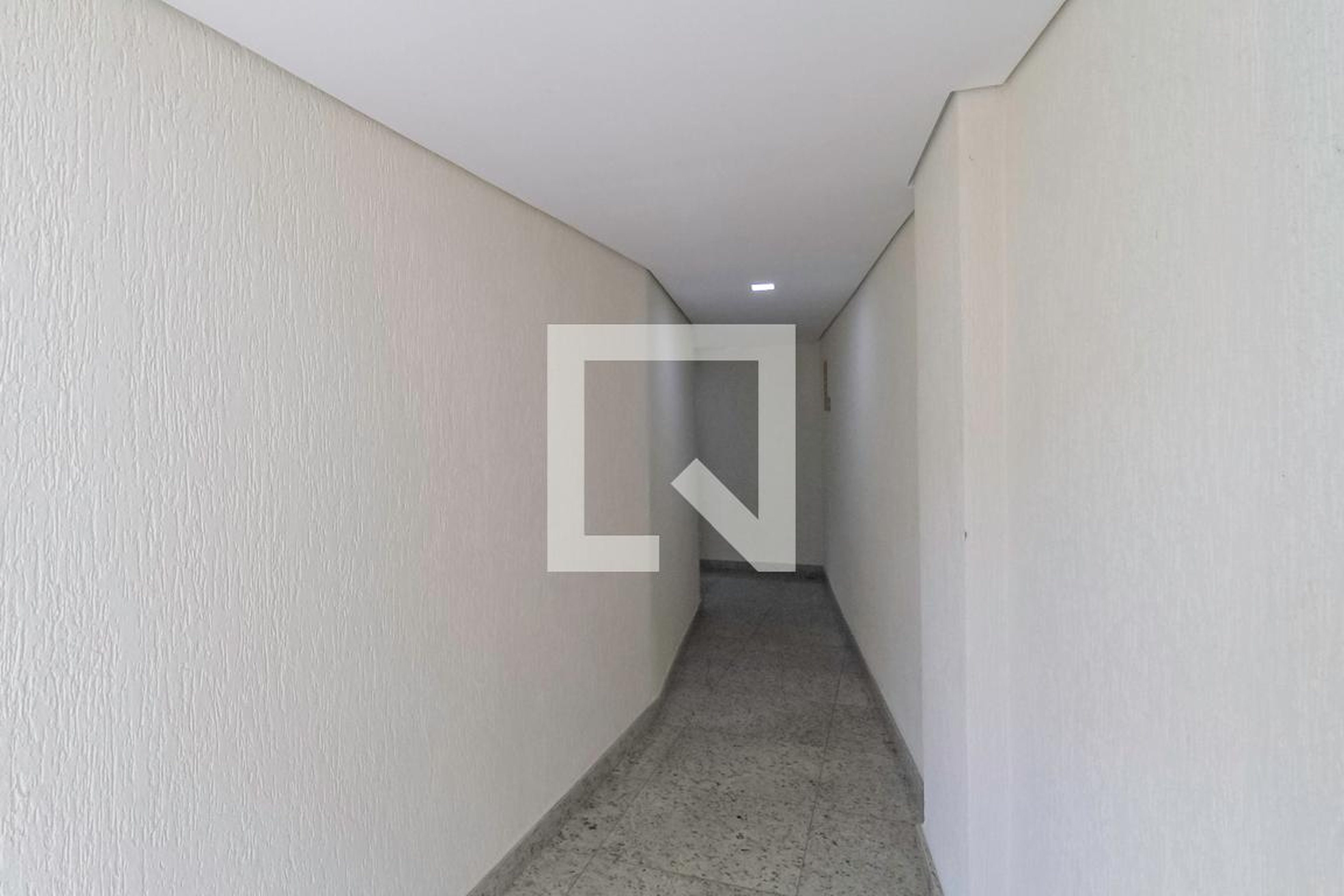 Hall de entrada - Edifício Castelo de Montalvao