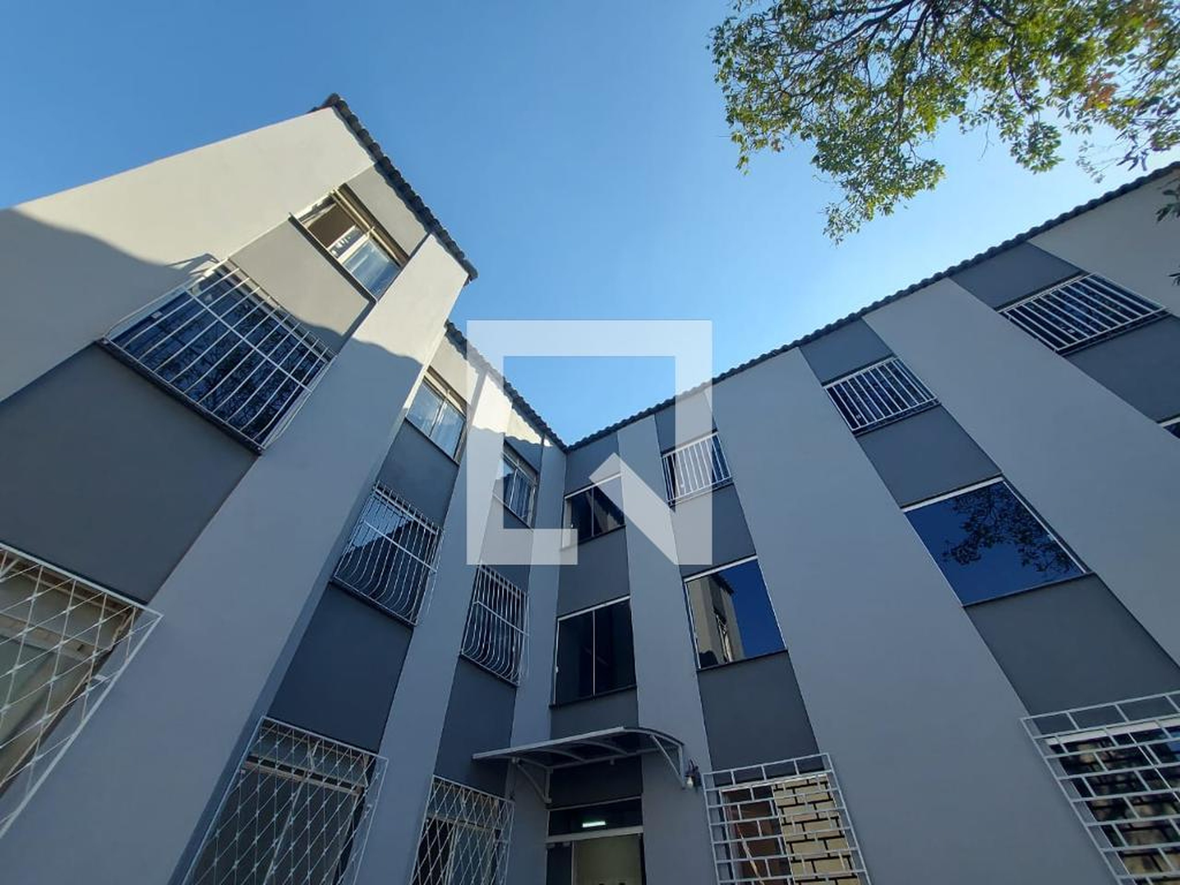 Fachada Condomínio em Rua José da Costa Ferreira, 245