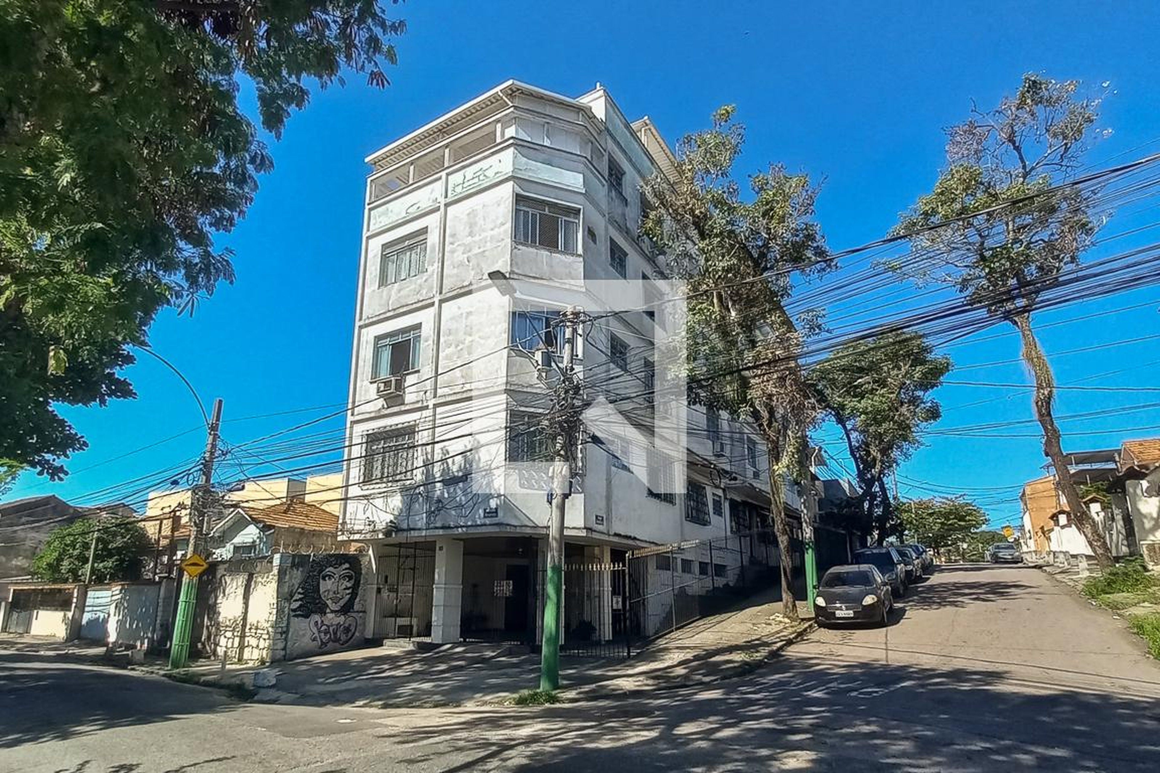 Fachada do Prédio Condomínio em Rua Francisco Enes, 340