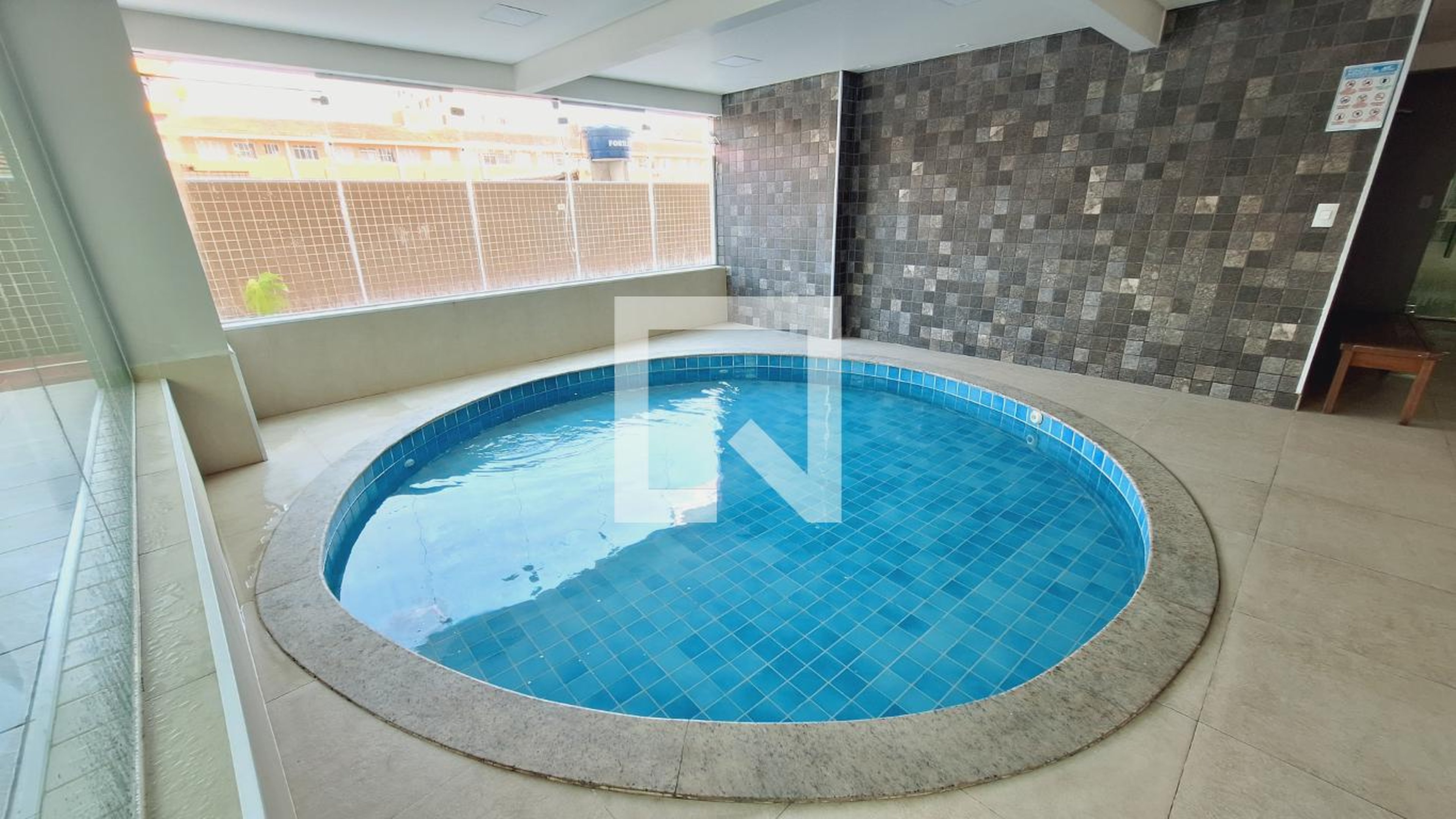 Piscina Coberta - Residencial Itália