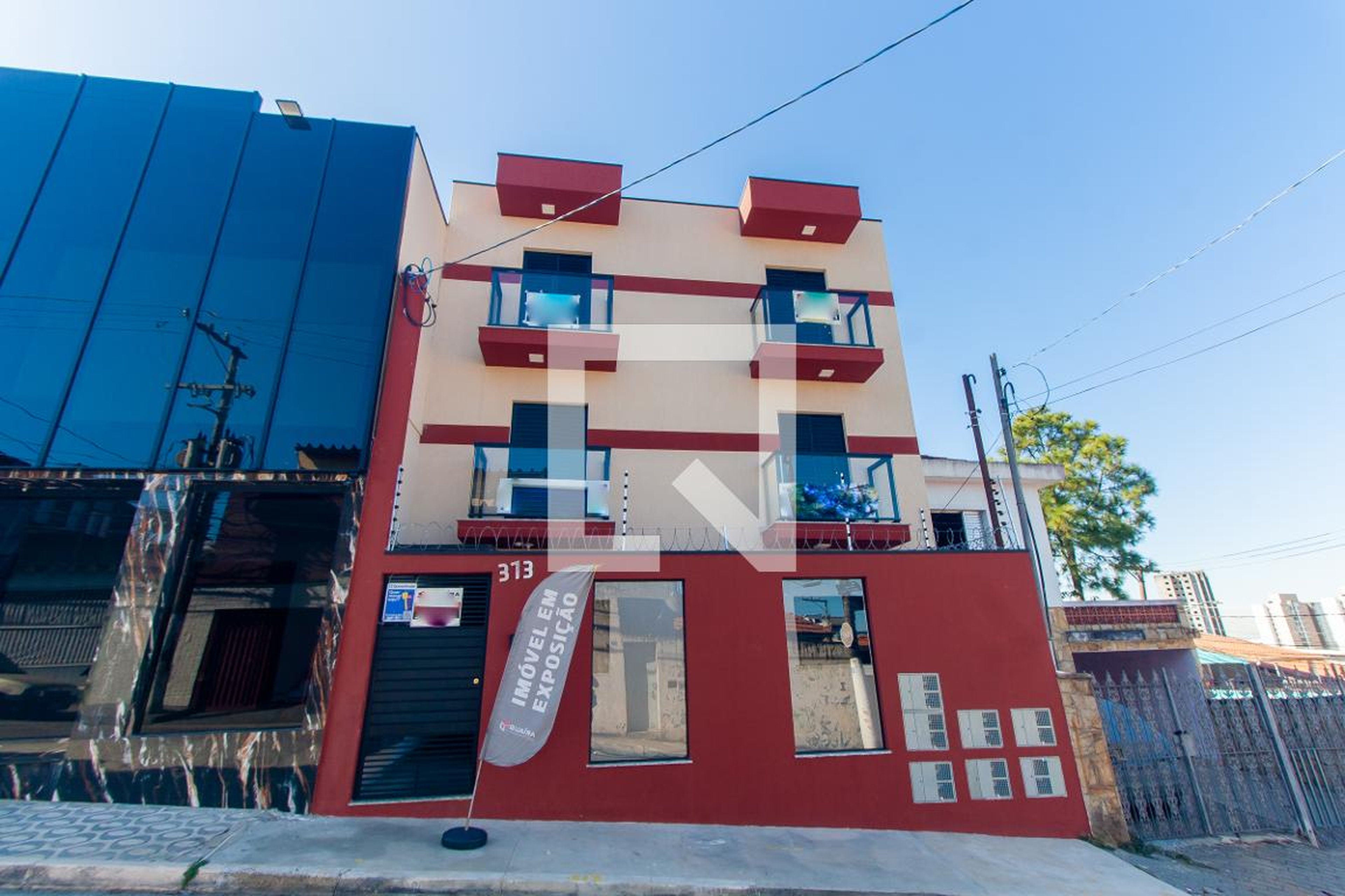 Fachada Condomínio em Rua João Tauler, 373