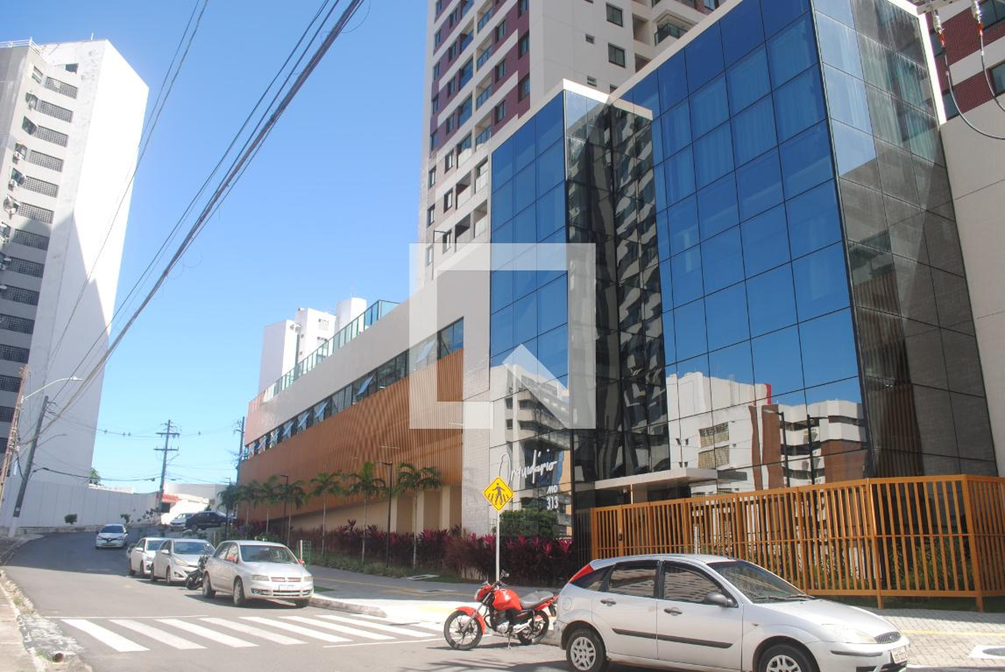 Fachada Condomínio em Rua Professor Ildefonso de Mesquita, 140