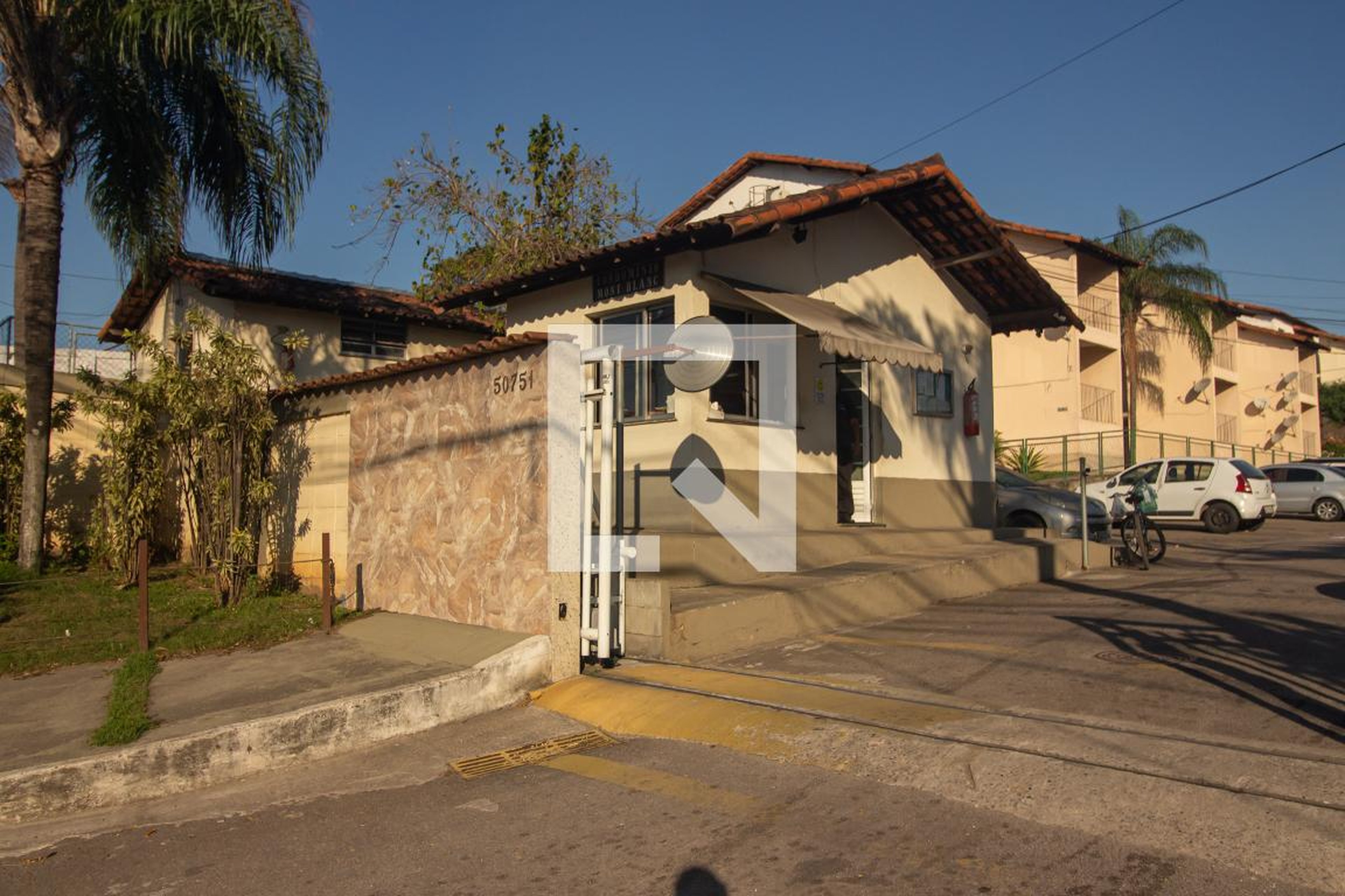 Fachada do condomínio Condomínio Moblanc