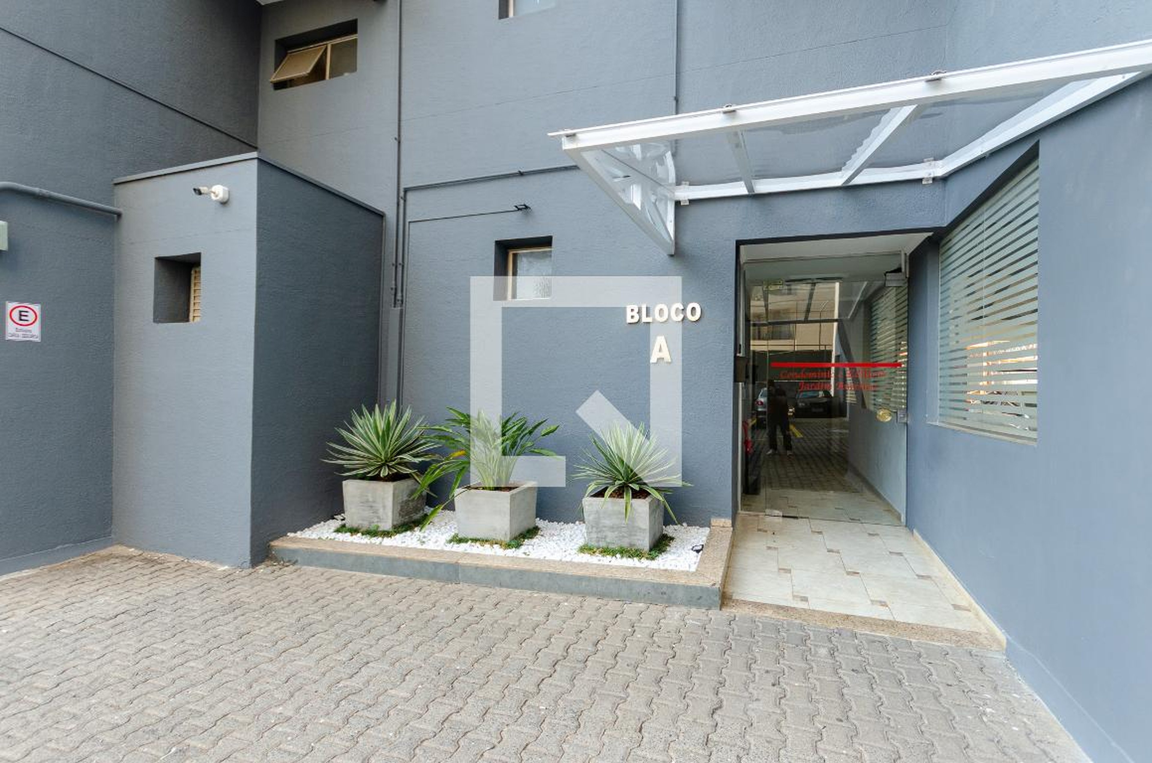 Entrada do prédio - Edifício Residencial América