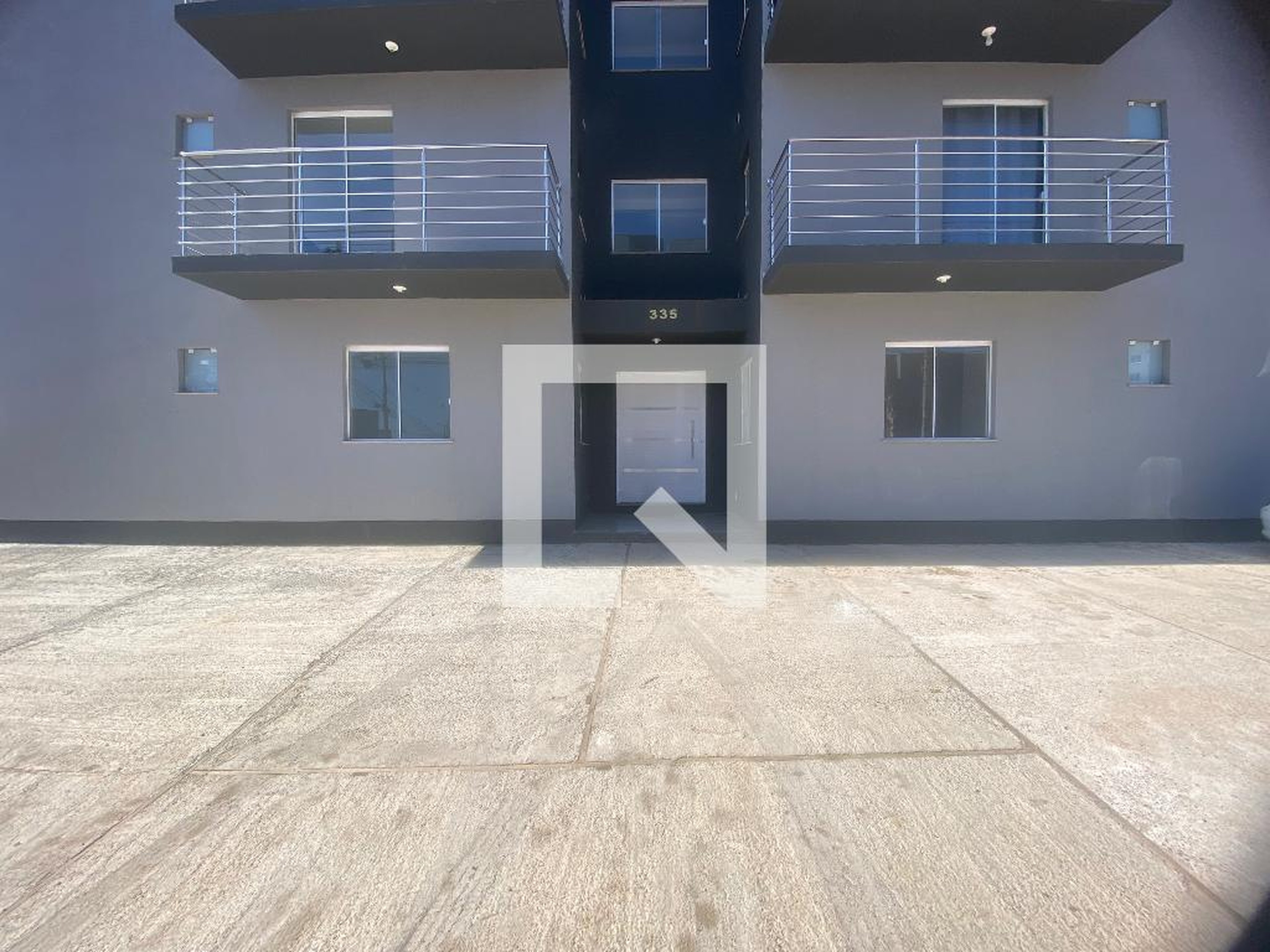 Fachada do Prédio Condomínio em Rua Cento e Cinquenta, 335