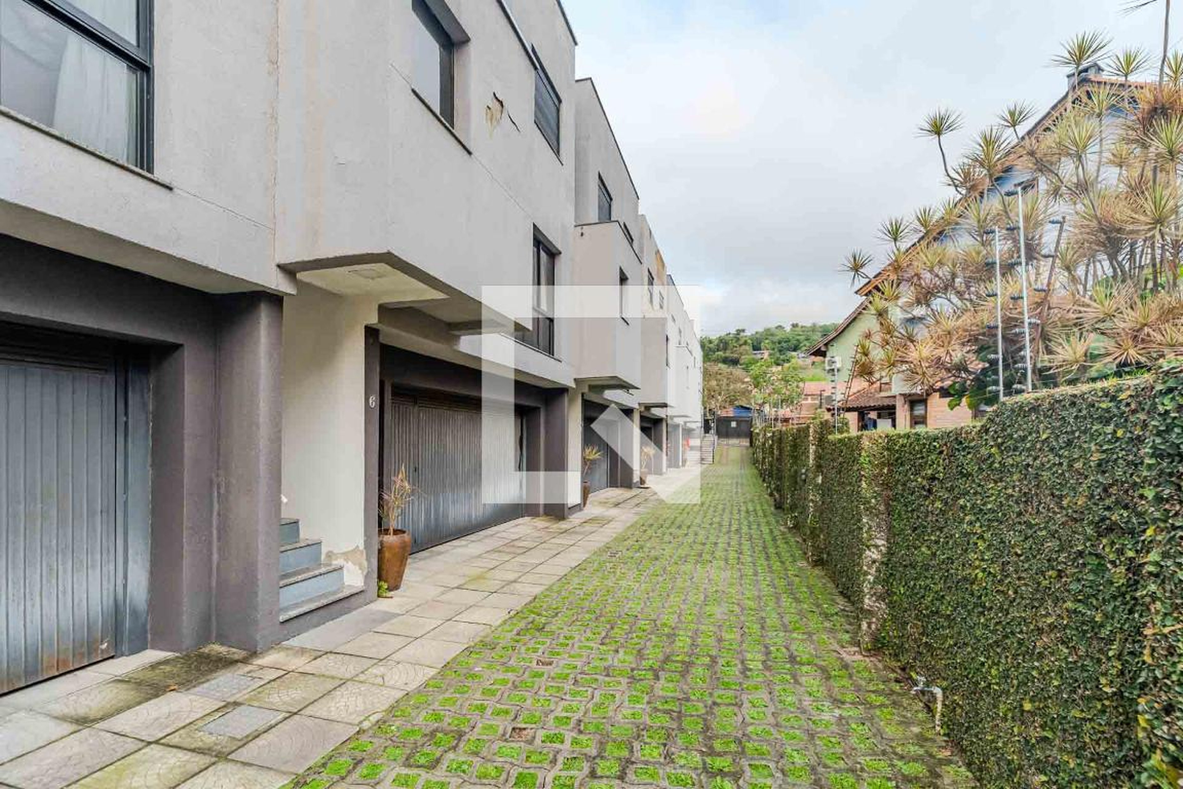 Fachada Condomínio em Rua Padre João Batista Reus, 1300