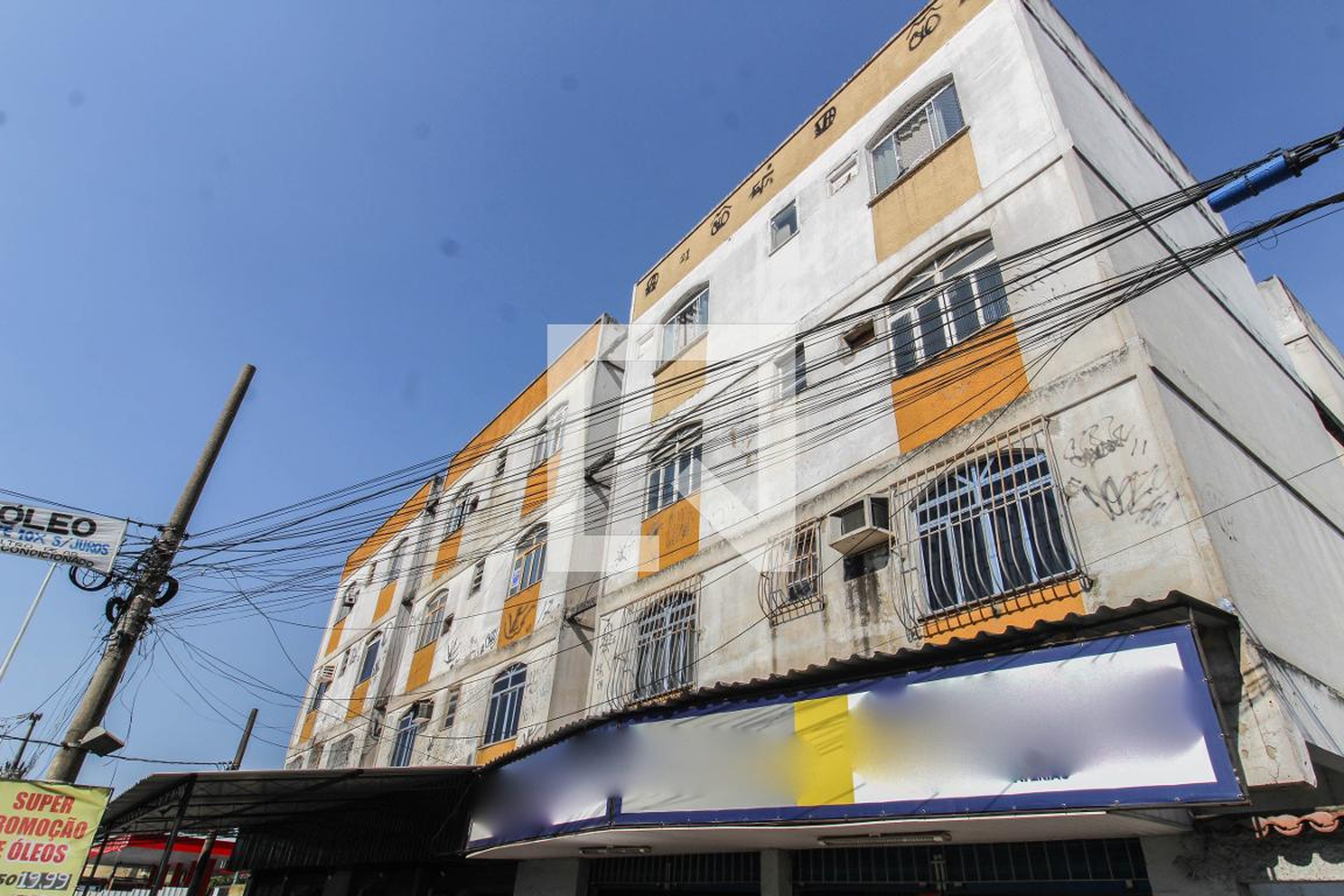 Fachada Condomínio em Avenida Henrique Duque Estrada Meyer, 781