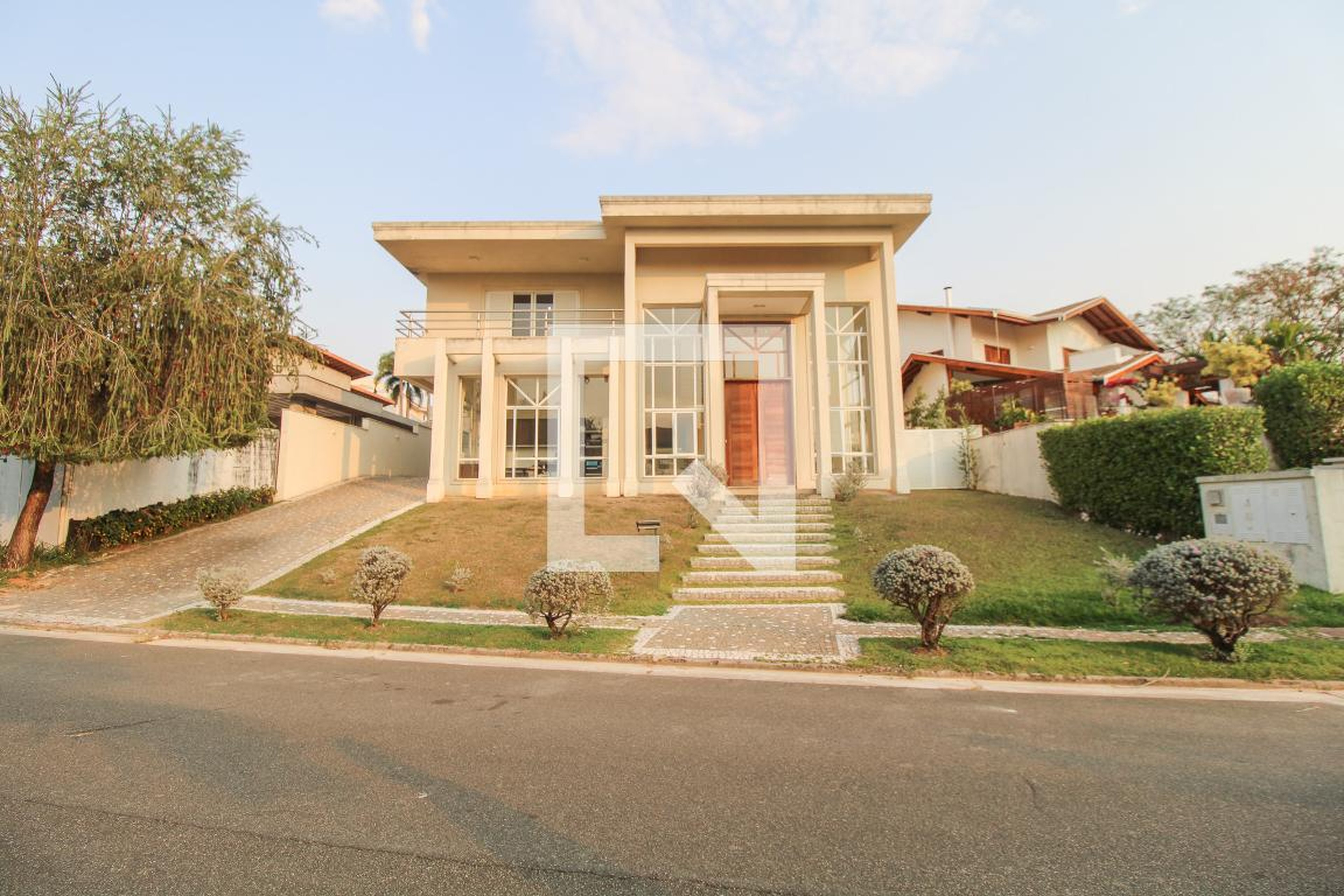 Fachada Condomínio em Rua Marfim, 84