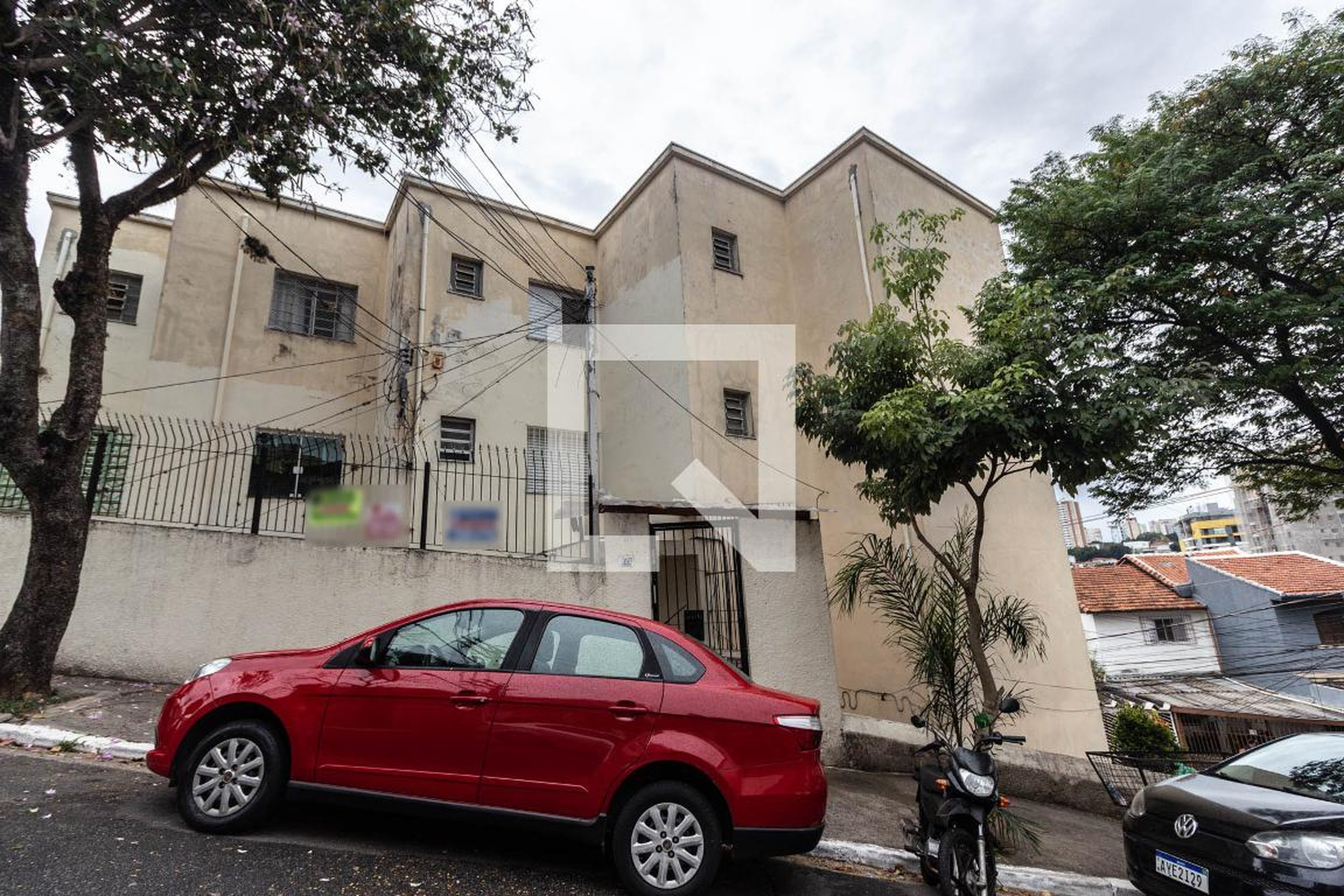 Fachada Condomínio em Rua George Oetterer, 450