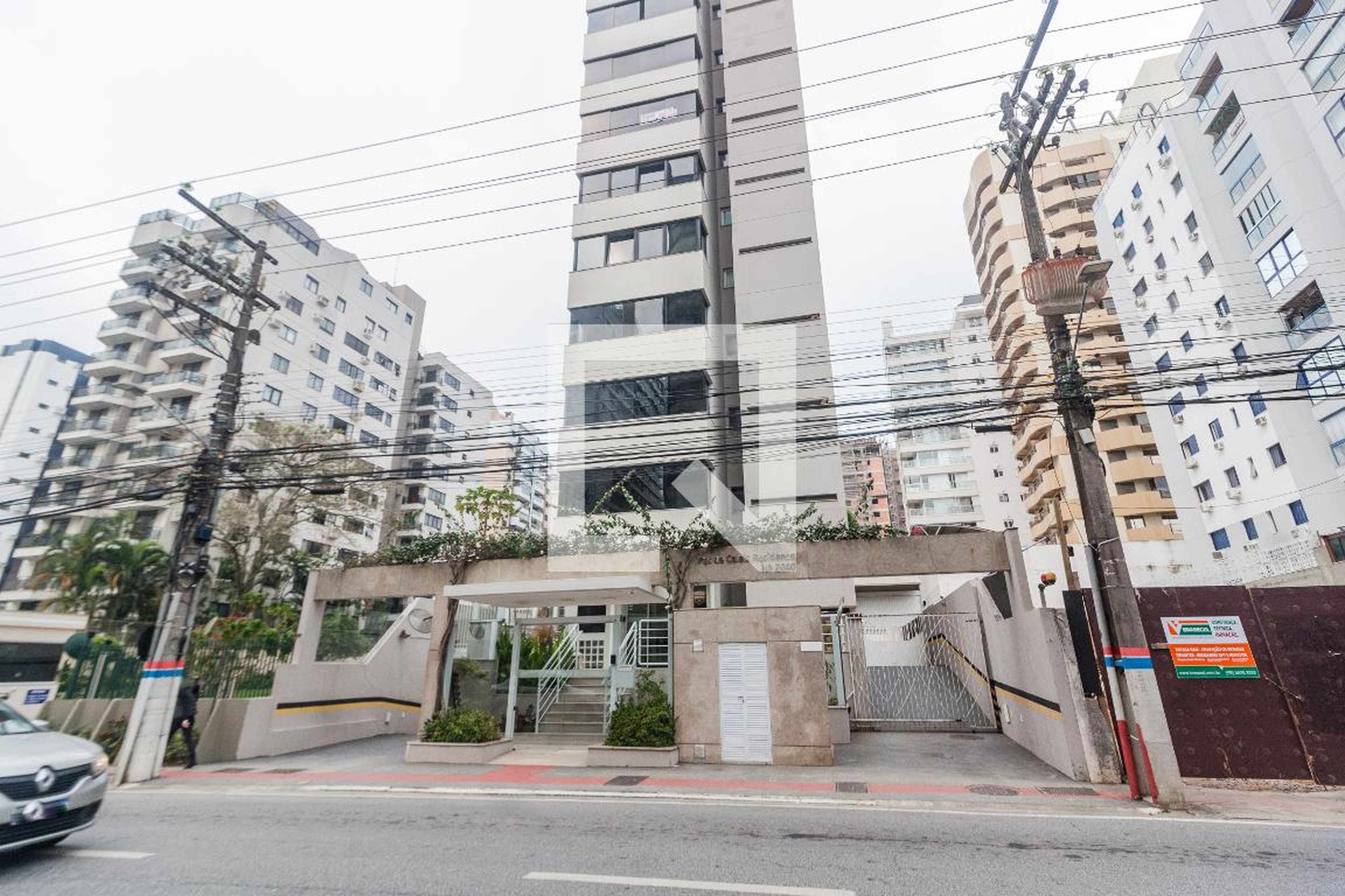 Fachada Condomínio Pas de Calais