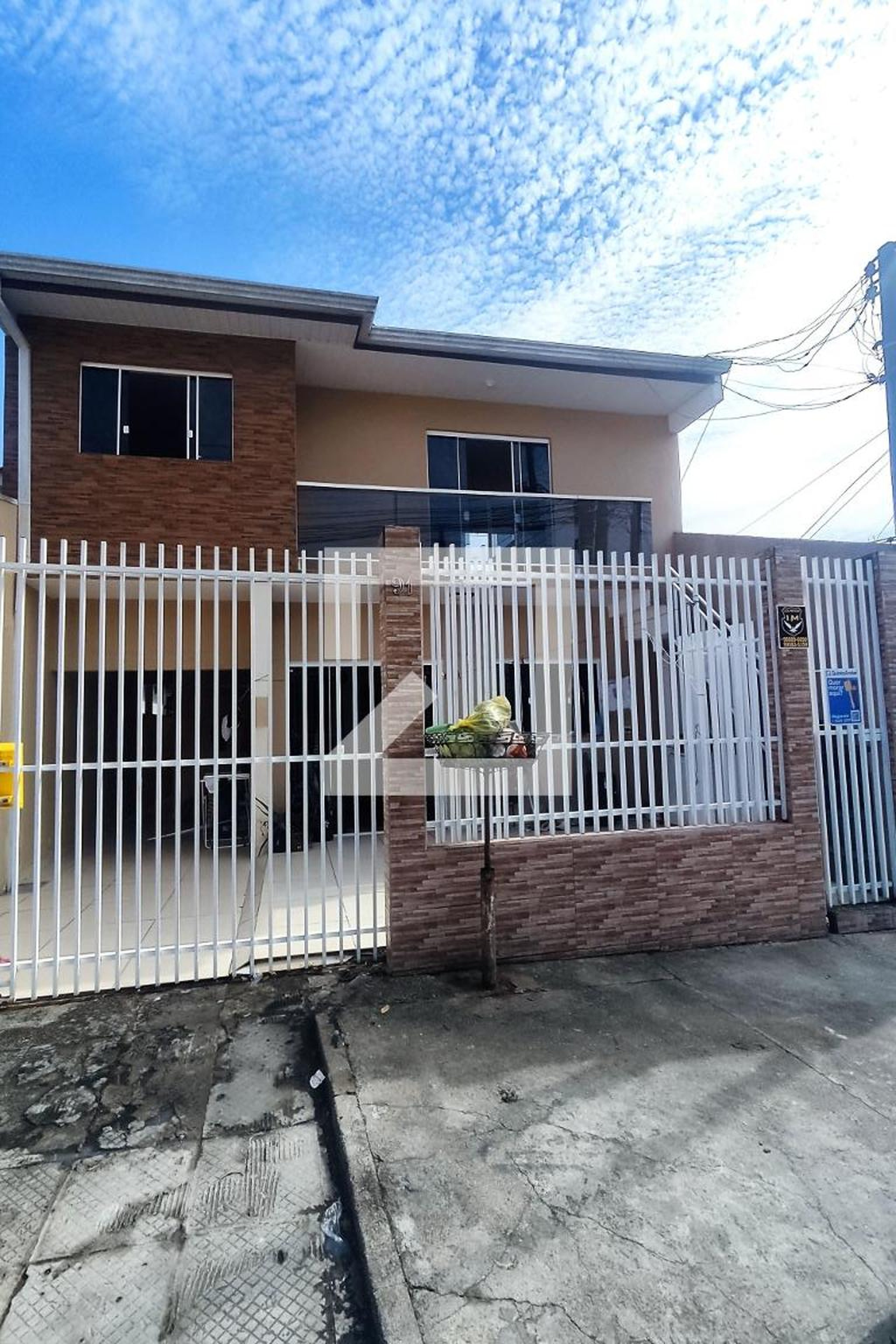 Fachada Condomínio em Rua Ophir Ruy Woitowicz, 91