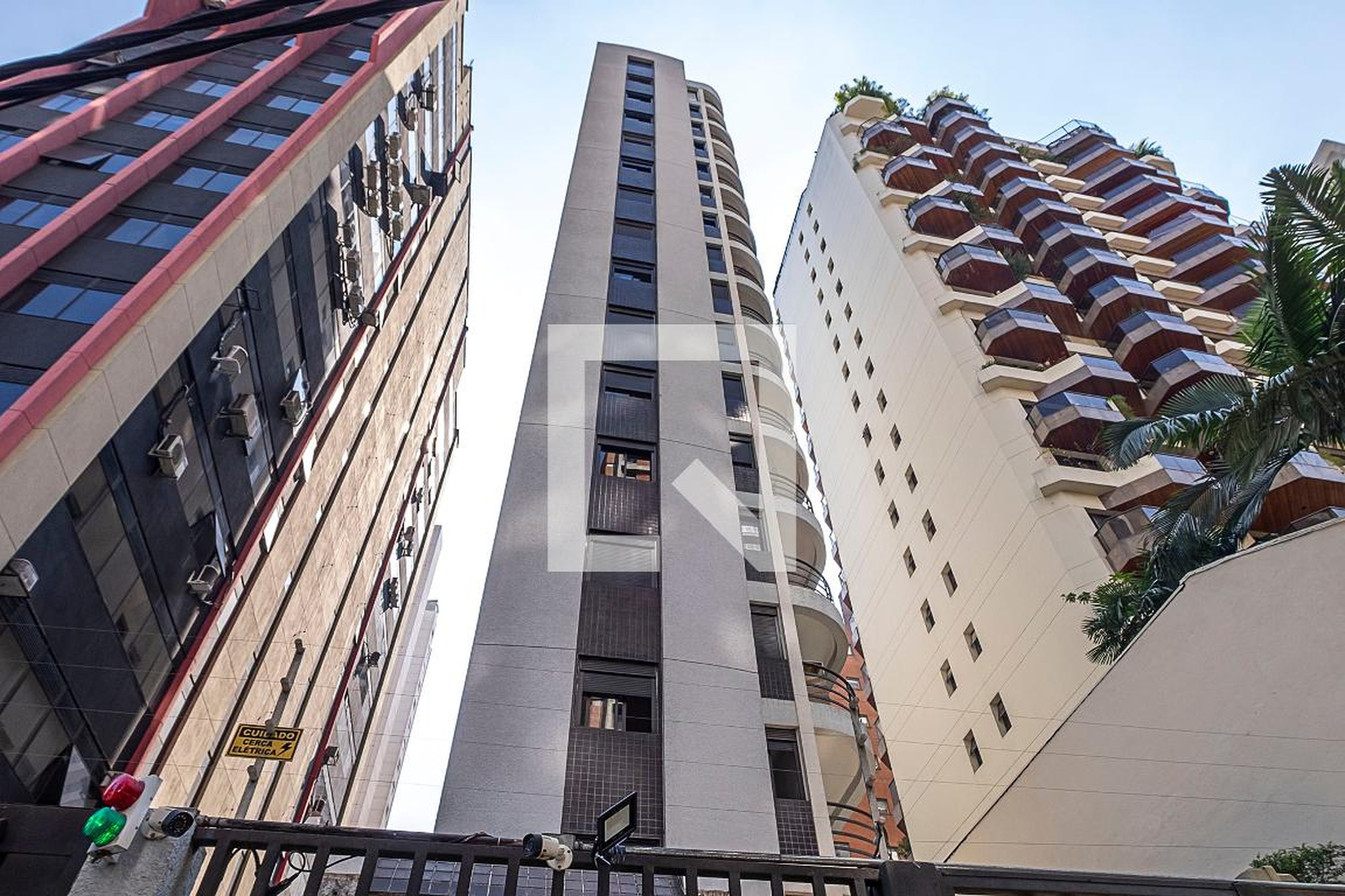 Fachada Edifício Five Star