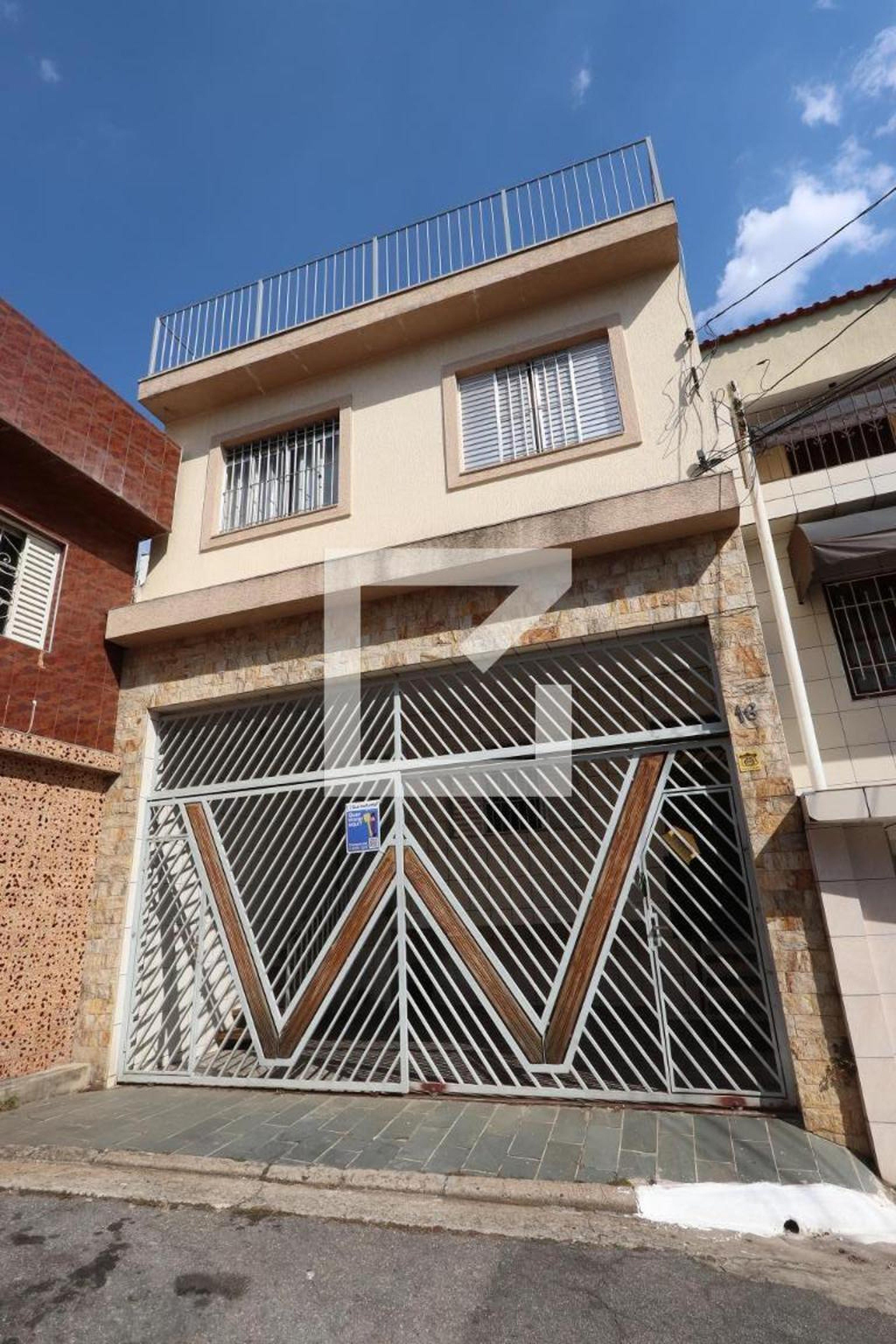 Fachada Condomínio em R. Altina Pena Boto, 16