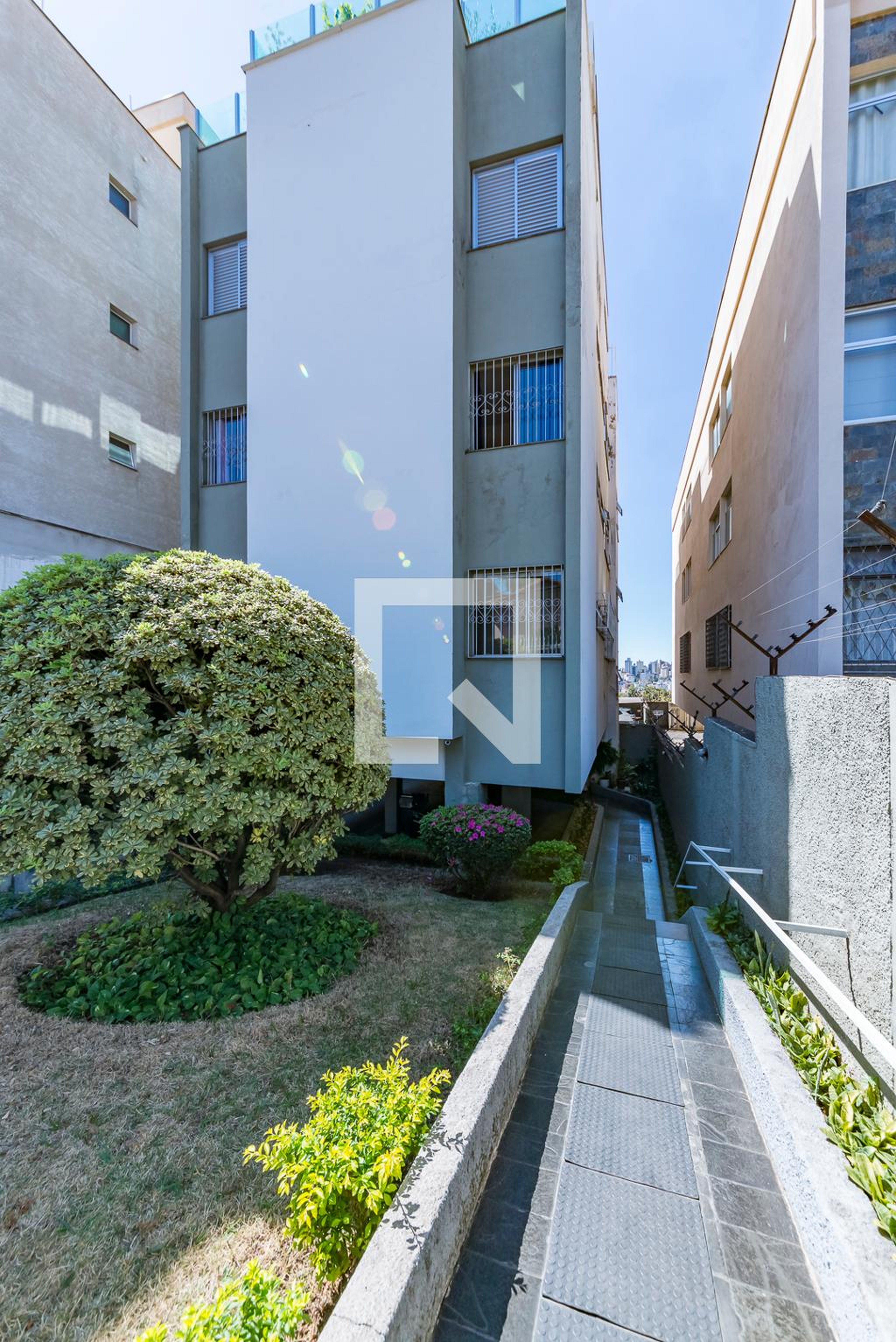 Fachada Condomínio em Rua Corcovado, 923