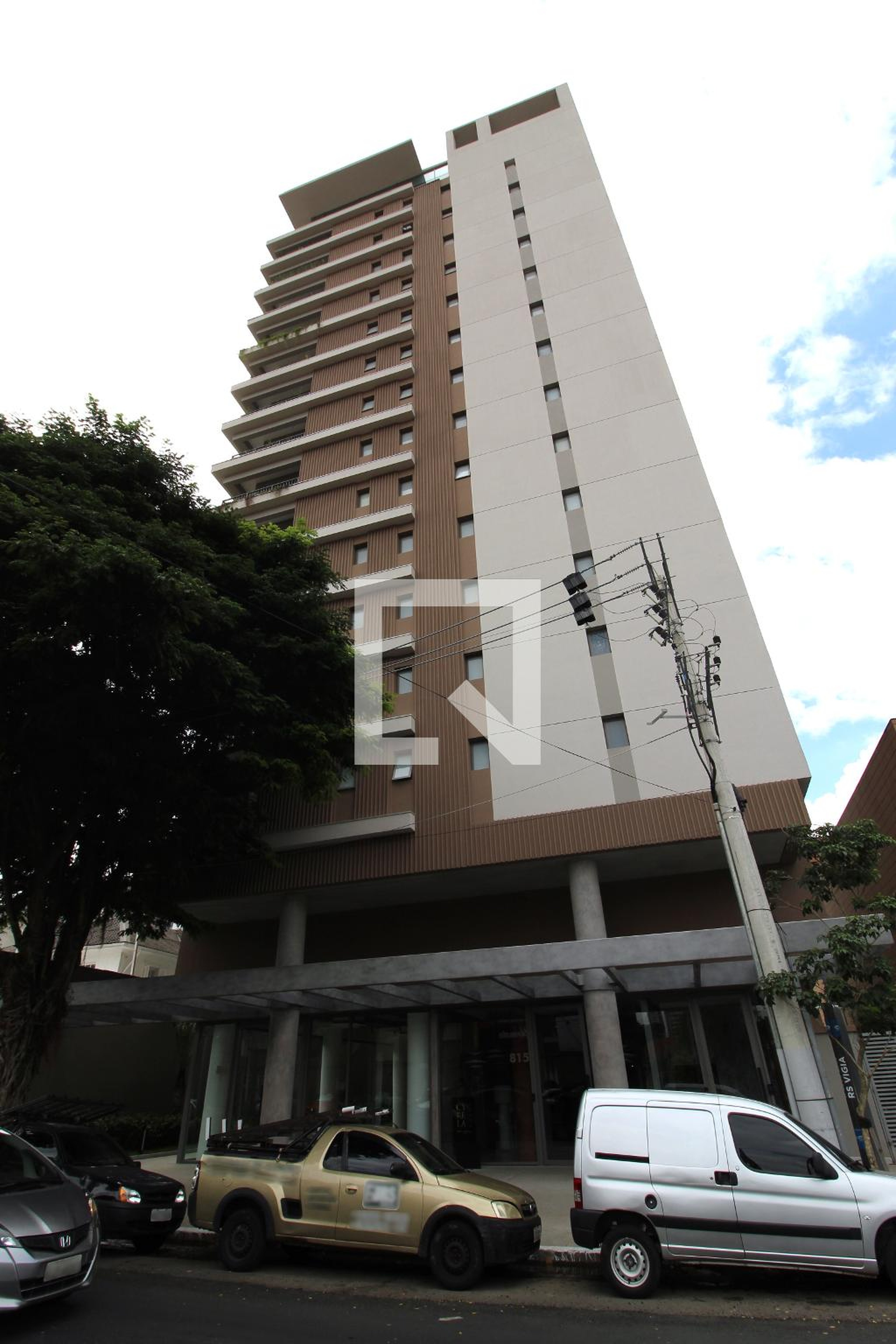 Fachada do Prédio Condomínio em Avenida dos Eucaliptos, 185