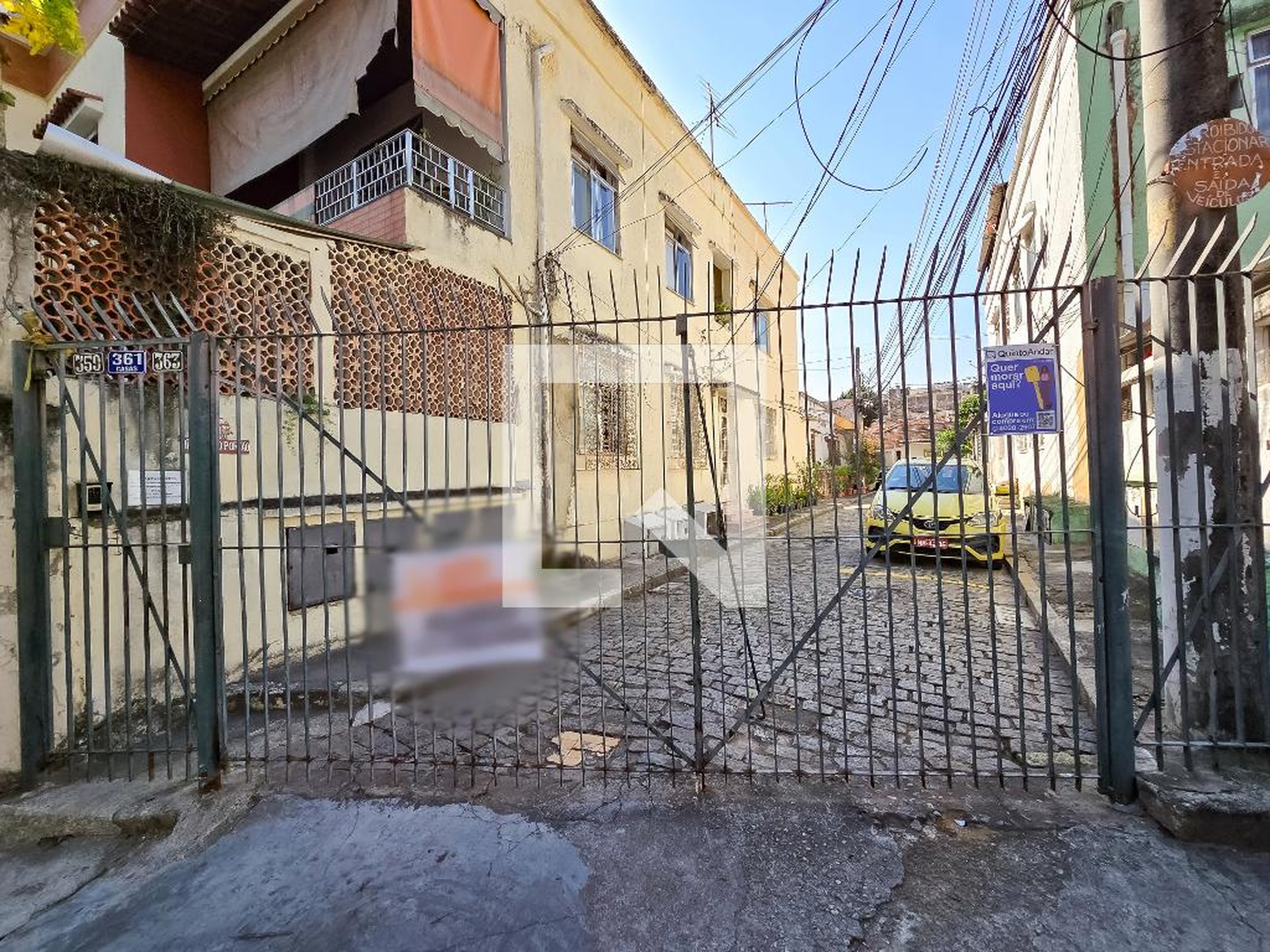 Fachada do Condomínio Condomínio em Rua Vilela Tavares, 363