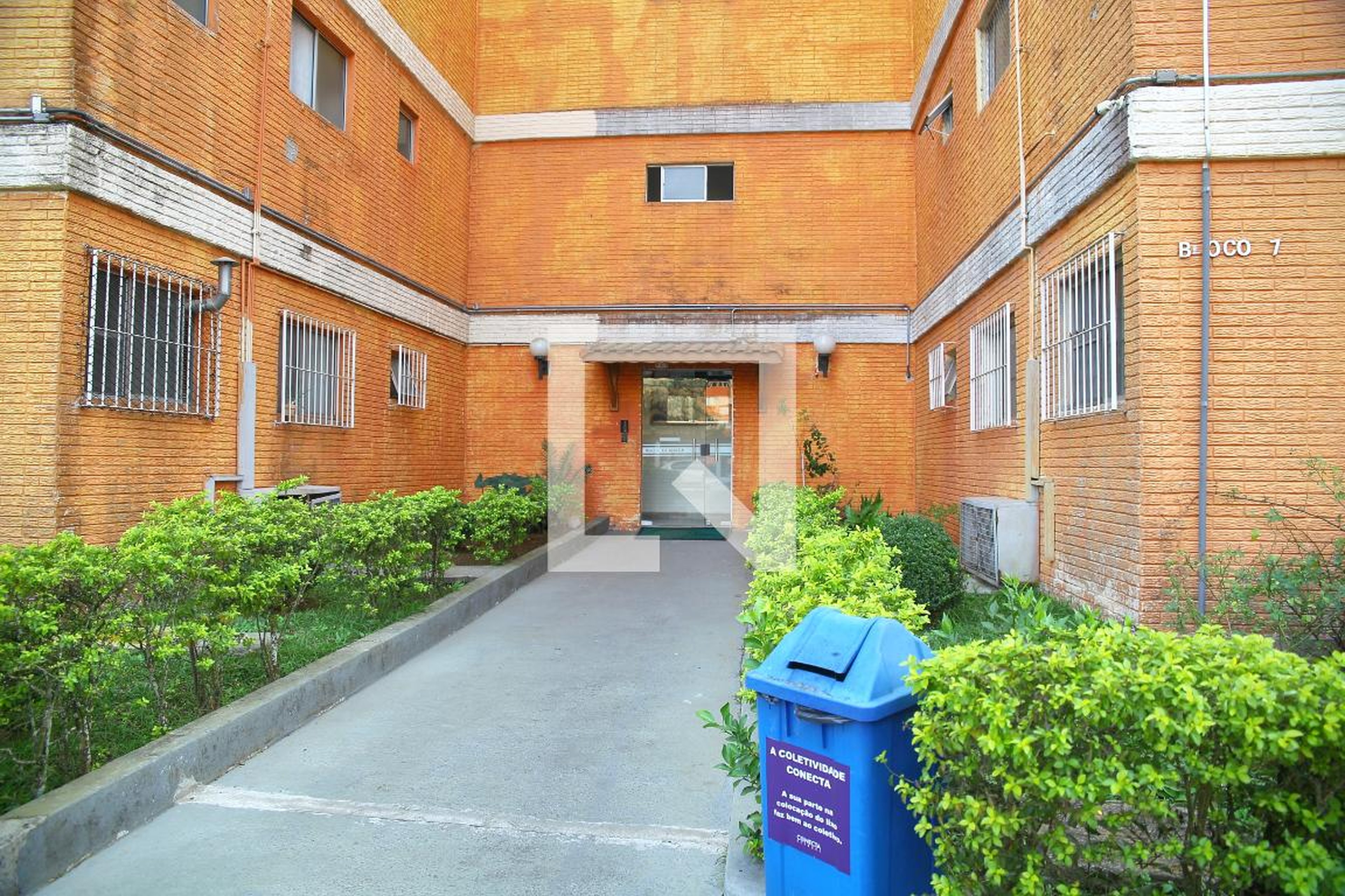 Área Externa - Conjunto Residencial Tiradentes