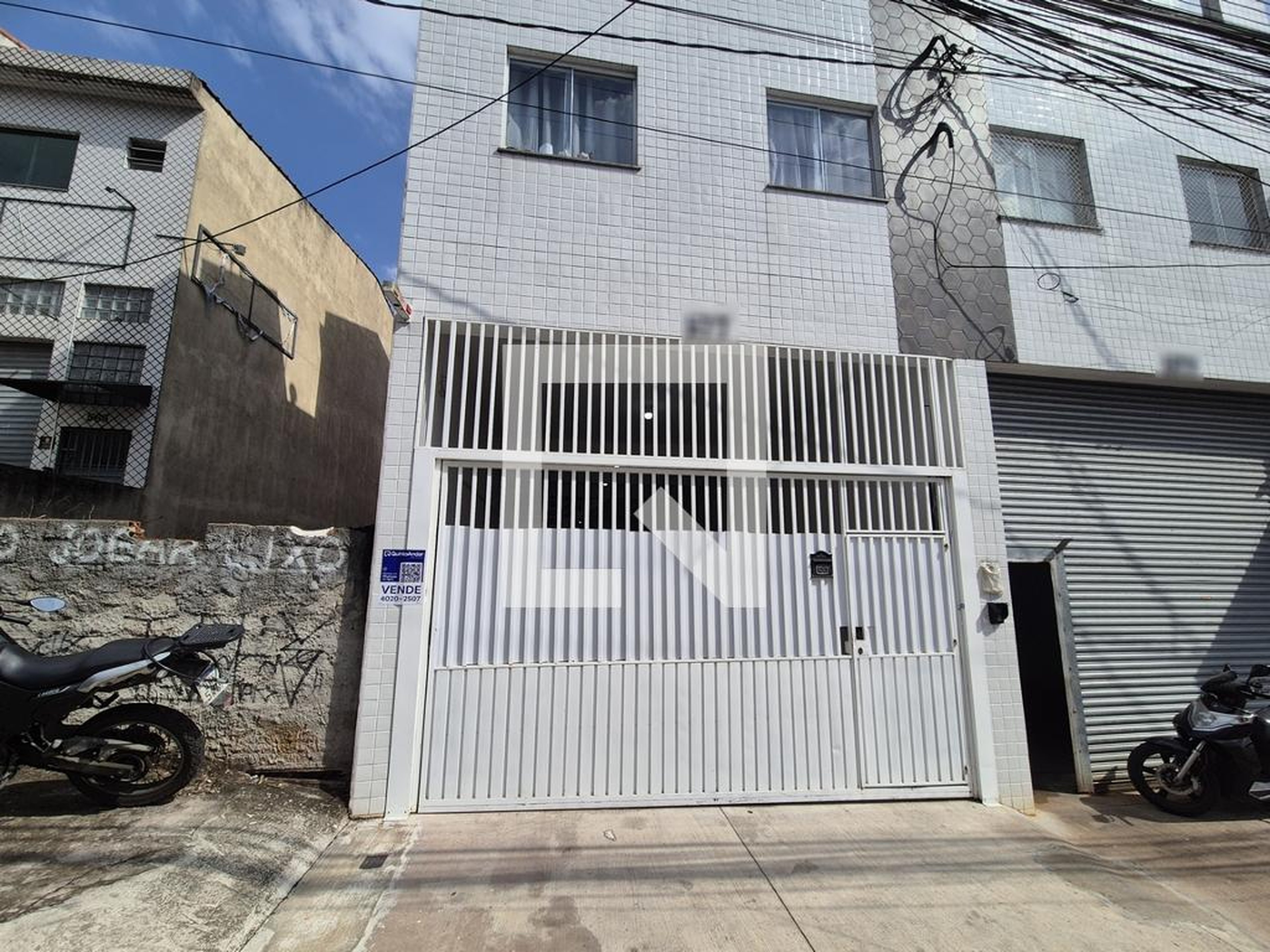 Fachada Condomínio em Rua Dona Nina Zanotto, 577