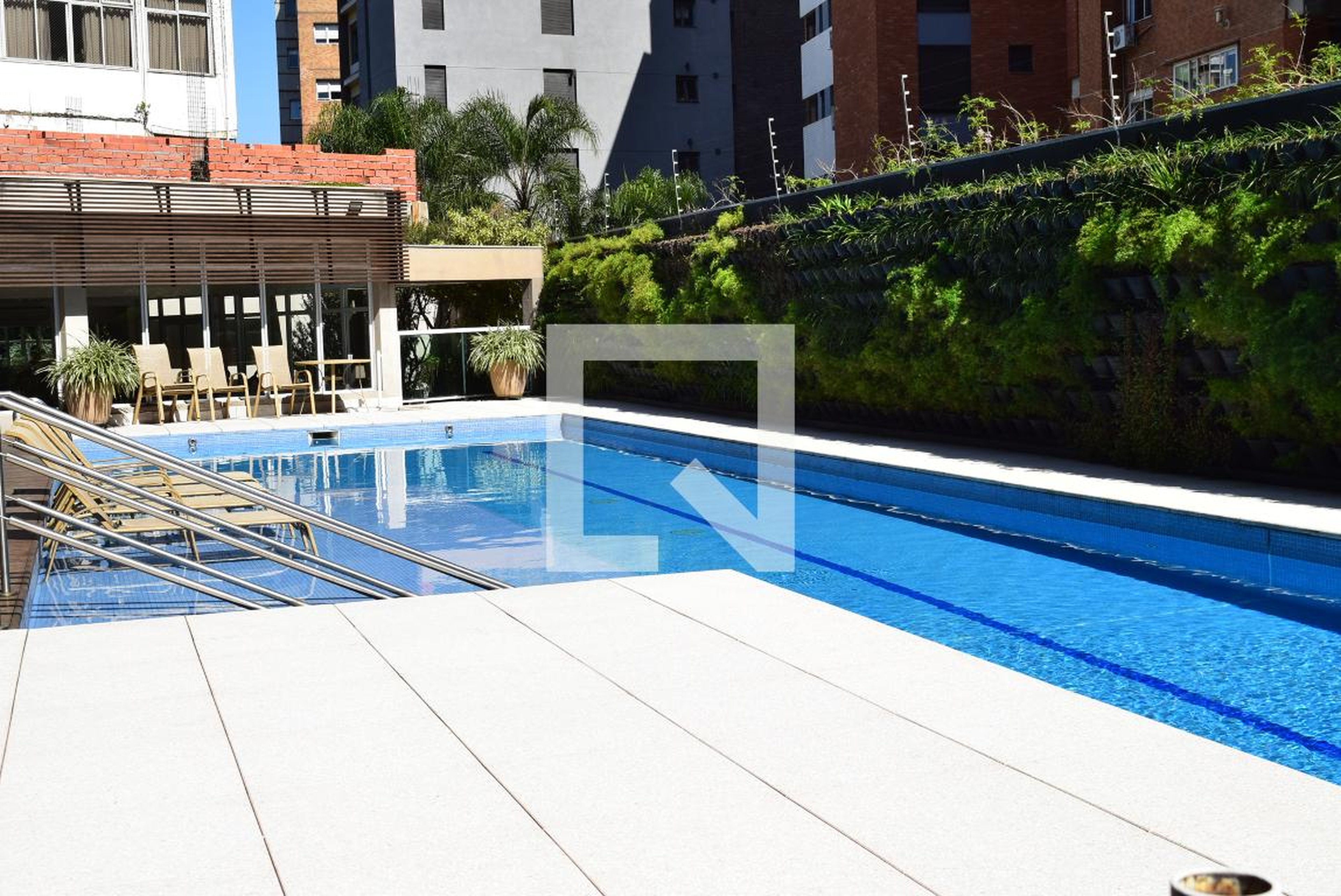 Piscina - Praça Mada