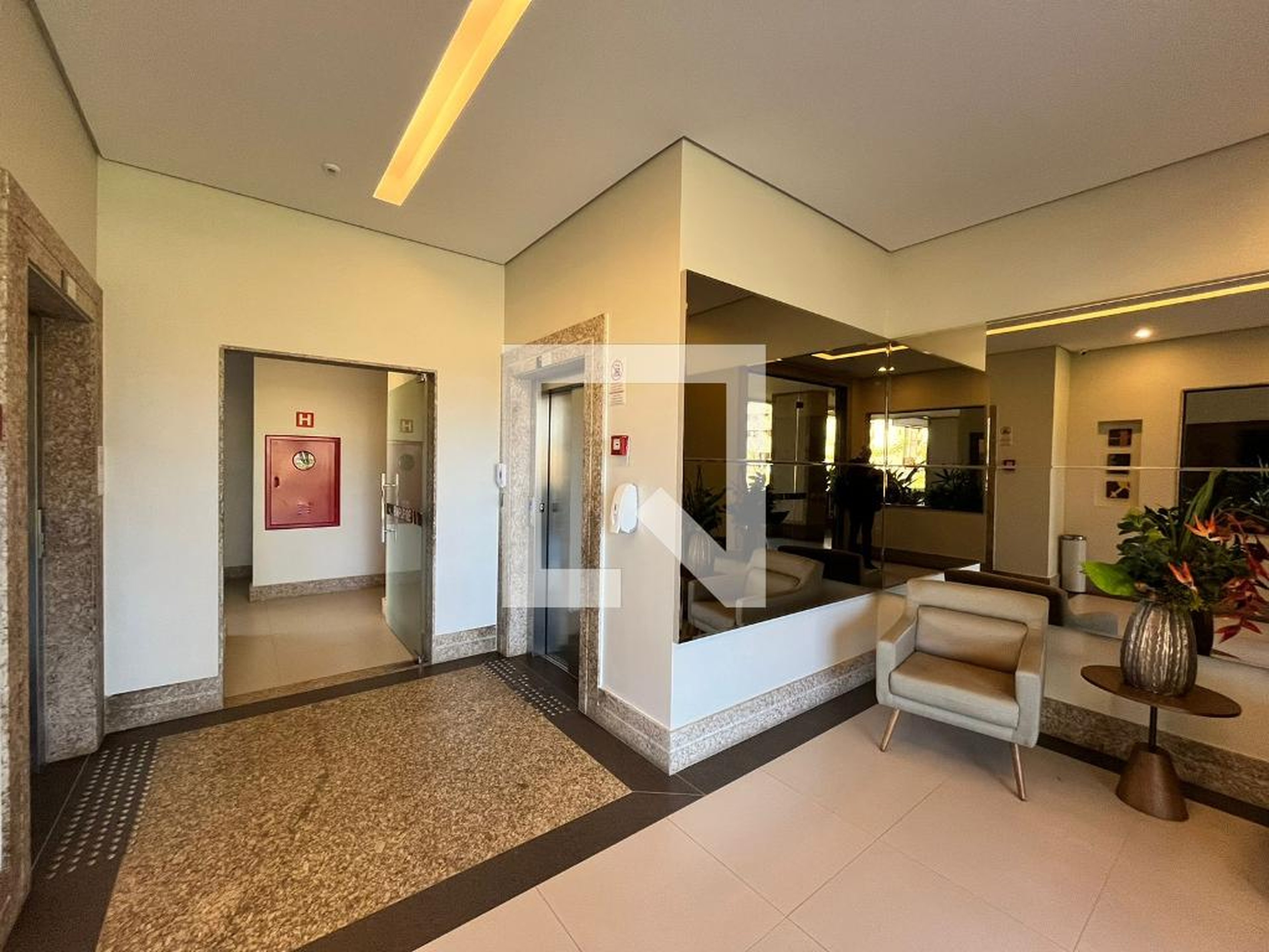 Hall - null