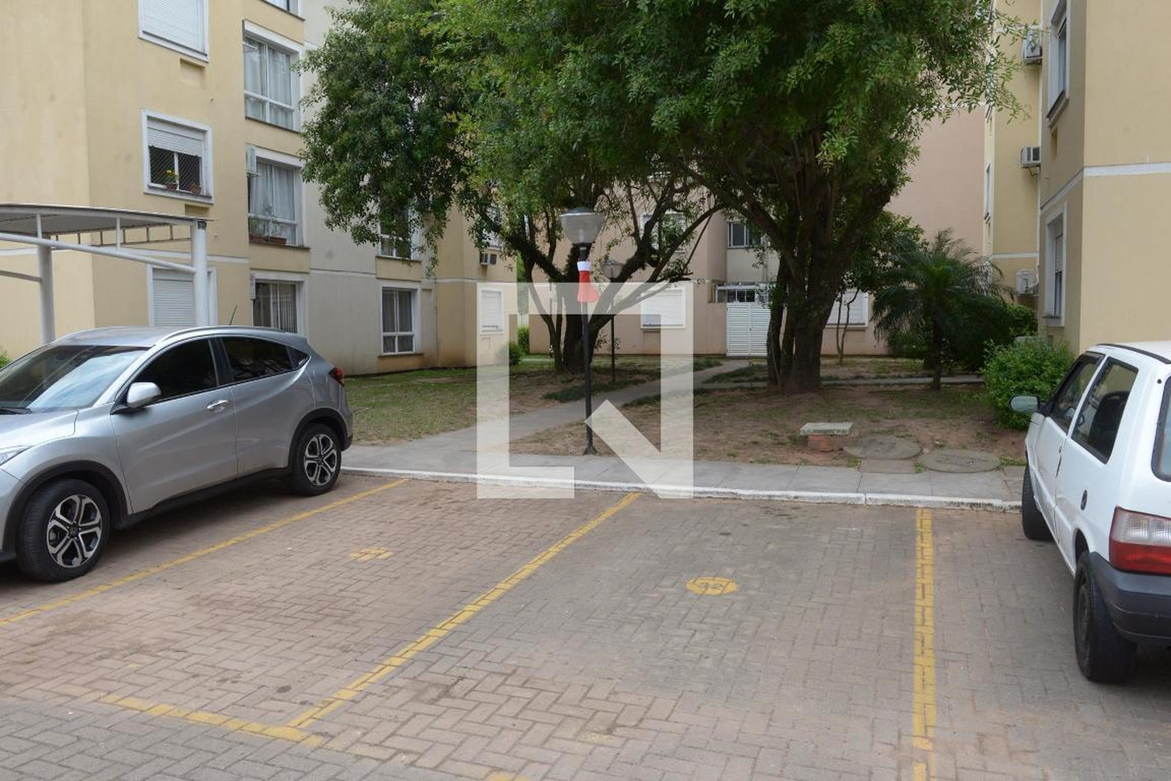 Estacionamento - Residencial Figueiras