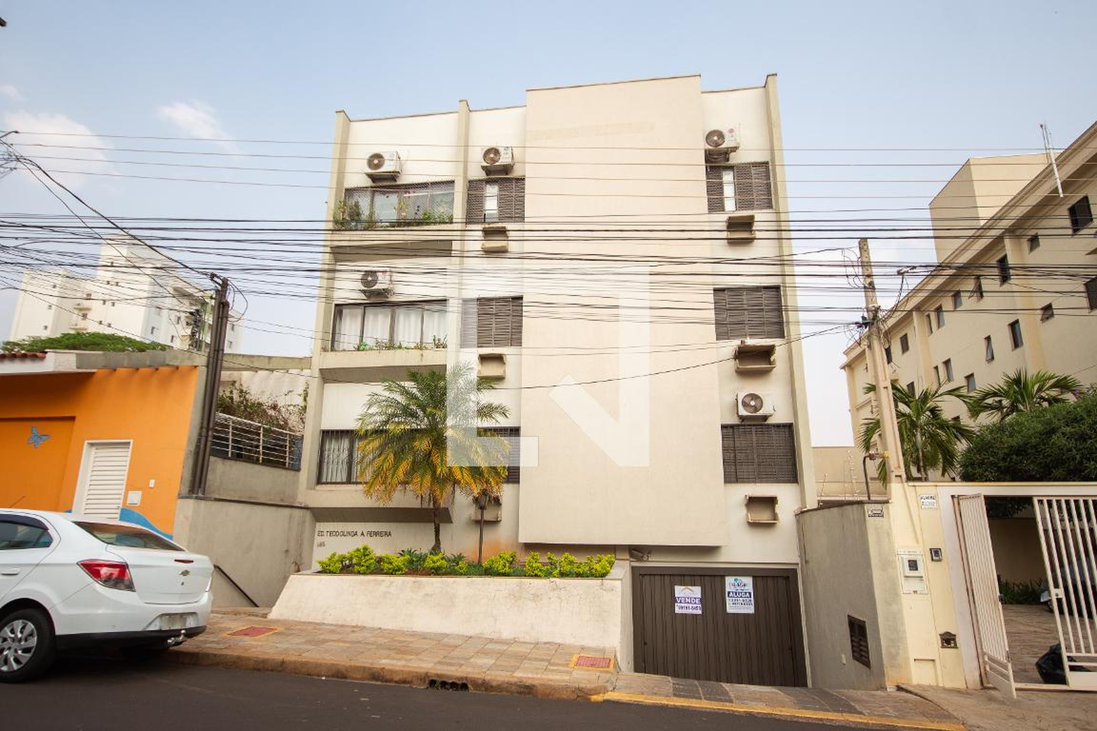 Fachada do Prédio Condomínio em Rua Capivari, 146
