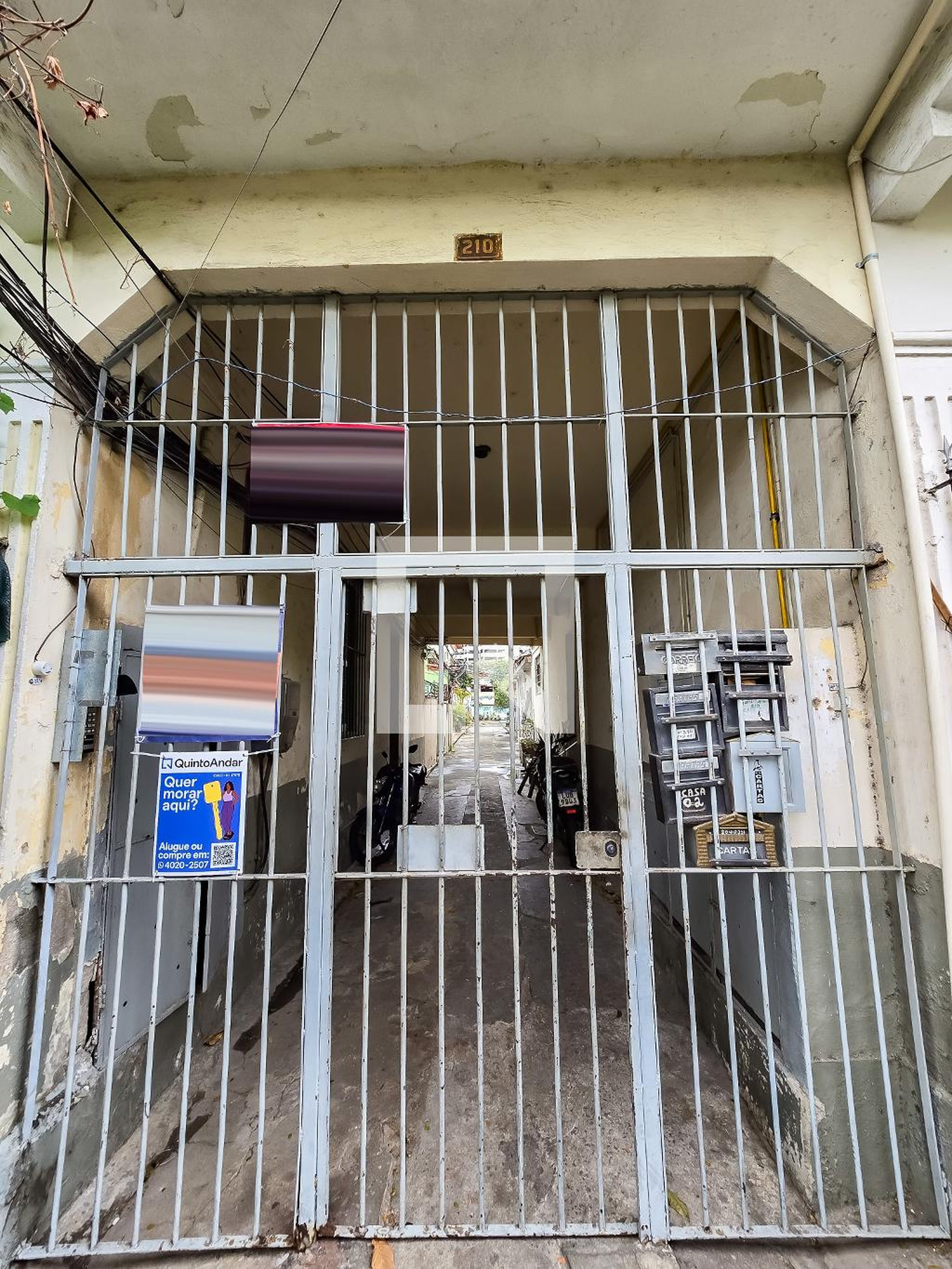 Fachada Condomínio em Rua Gustavo Riedel, 210