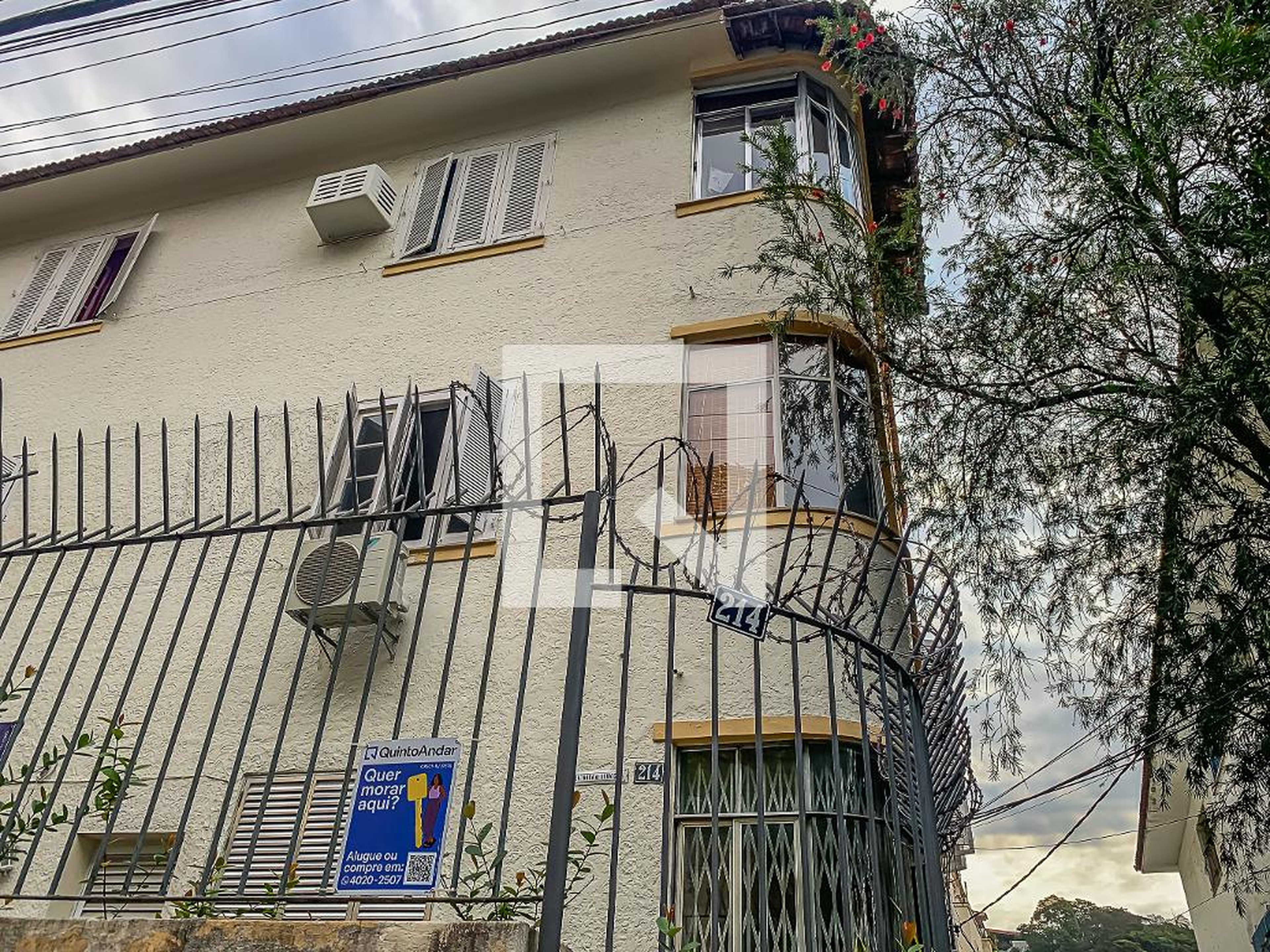 Fachada do Prédio Condomínio em Rua Professor Luiz Cantanhede, 214