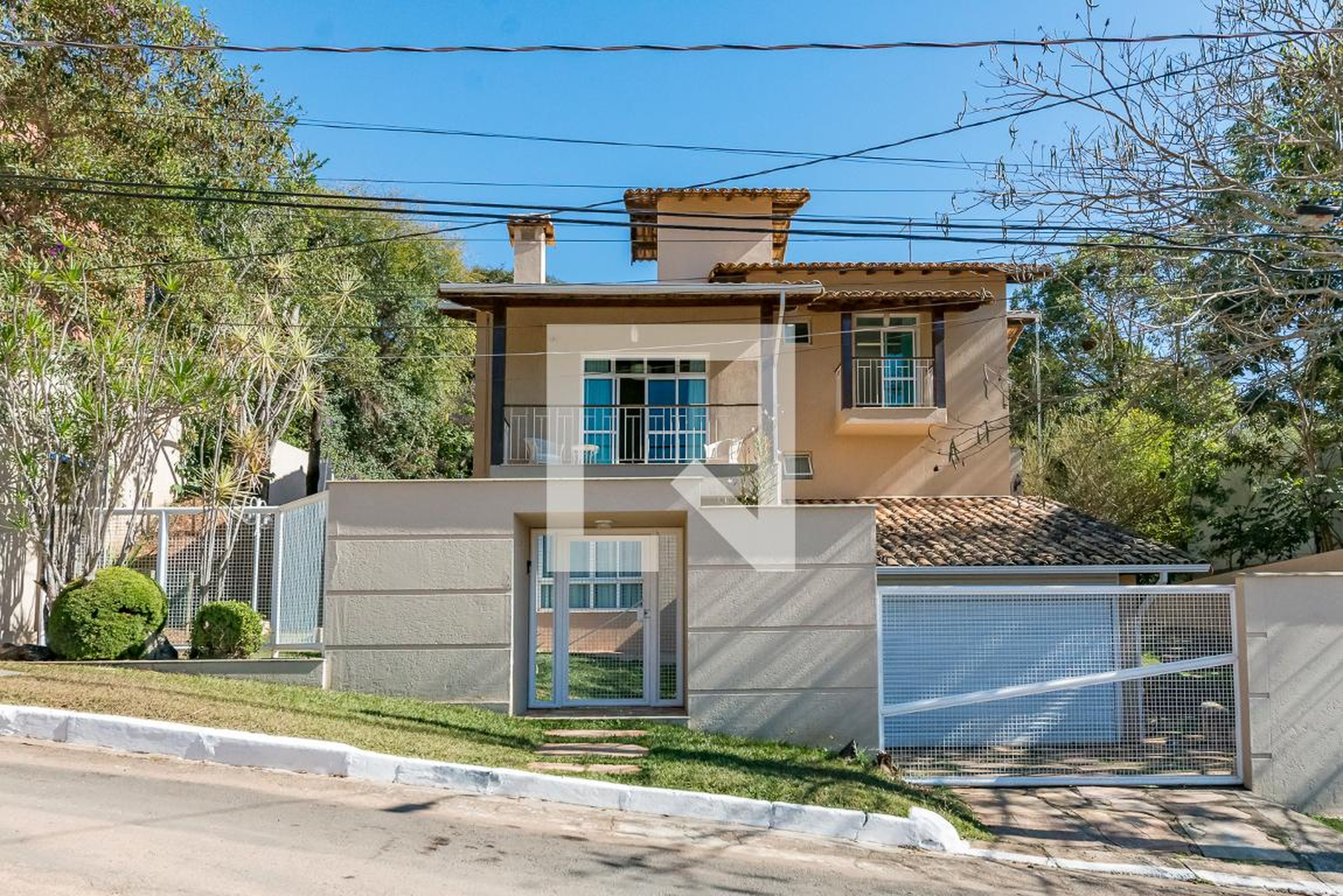 Fachada Condomínio em Alameda Perimetral das Orquídeas, 1312