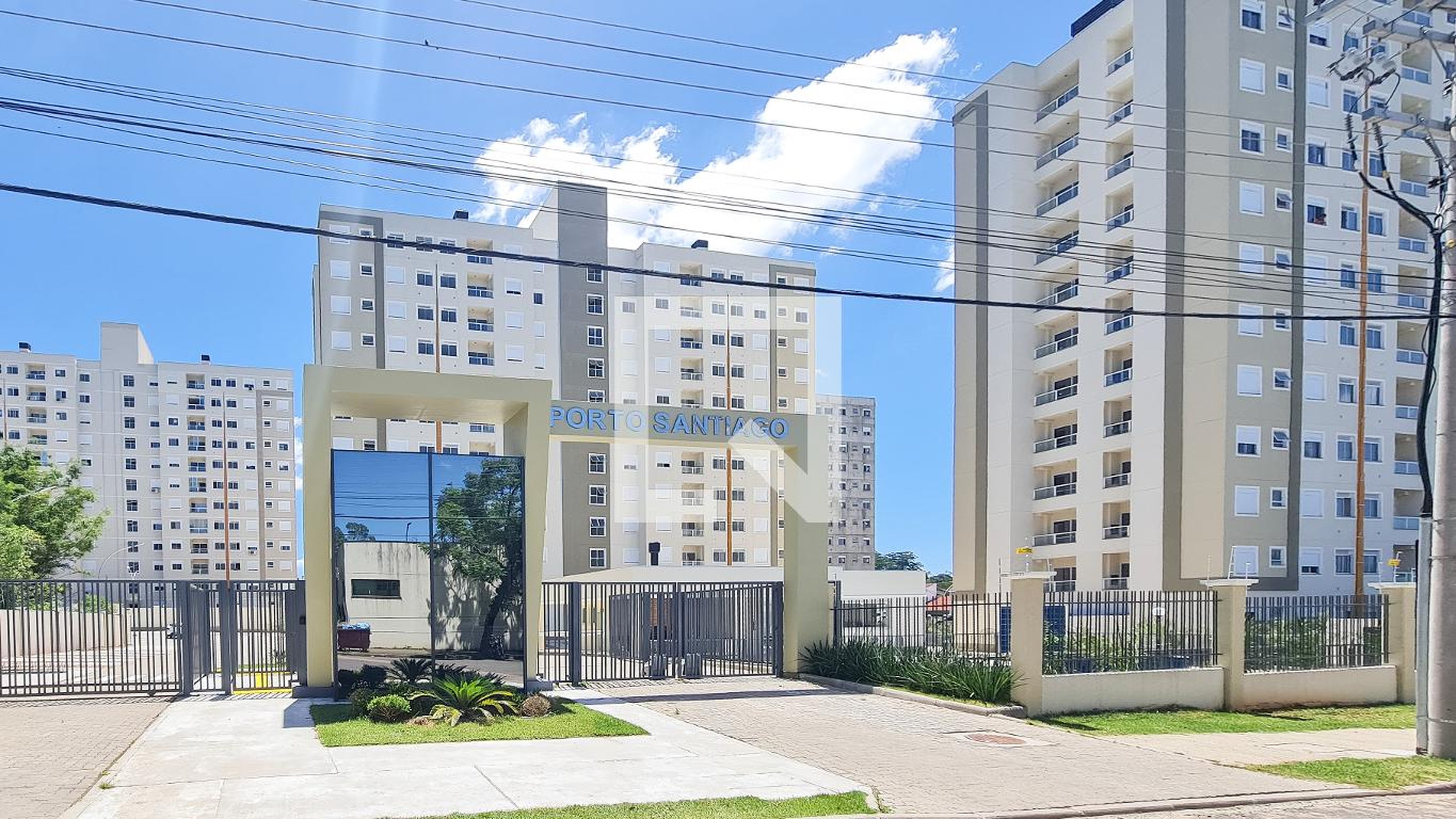 Fachada do prédio Condomínio MRV Porto Santiago