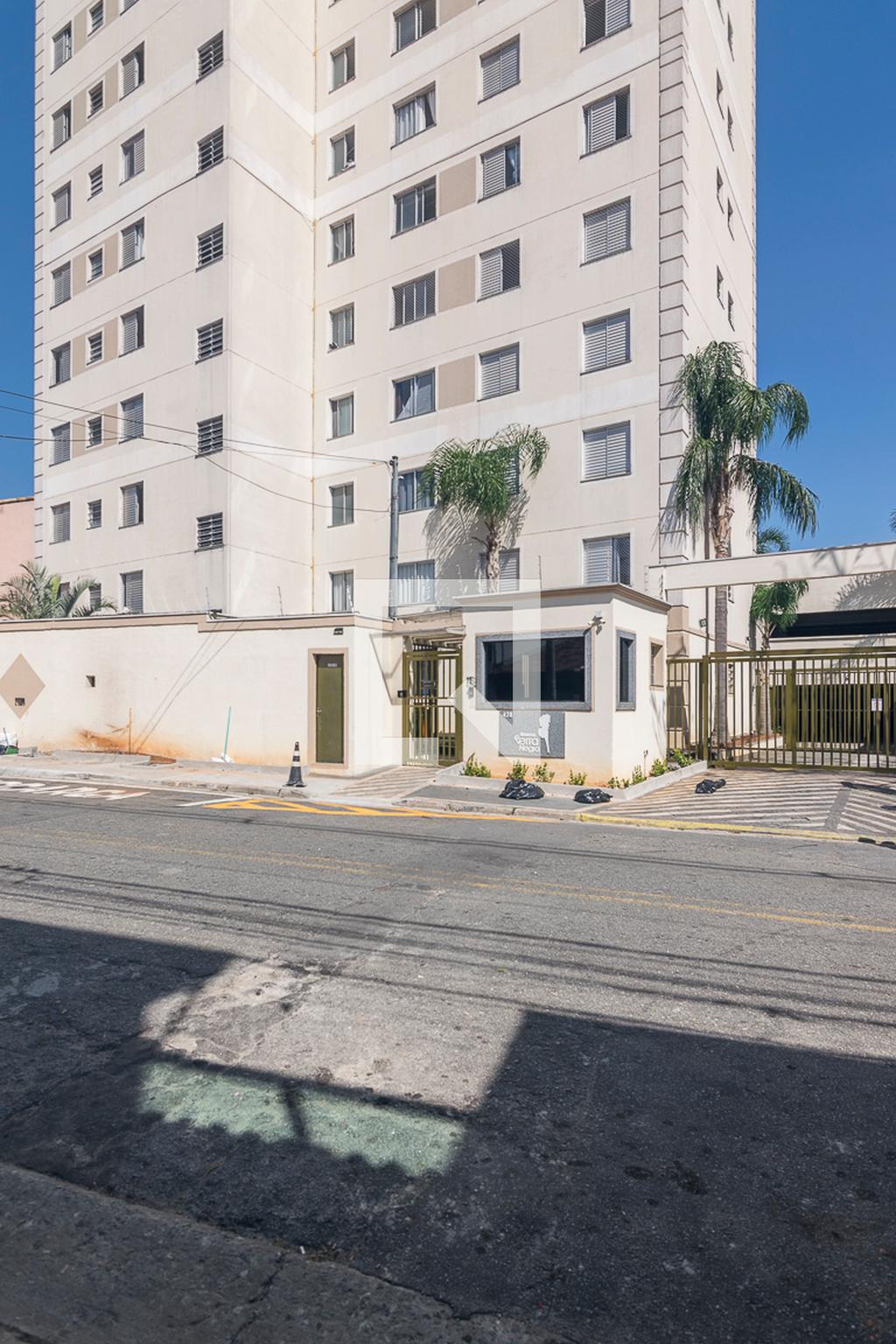 Fachada Condomínio em Rua Vice-Presidente Francisco Silviano Alves Brandão, 464