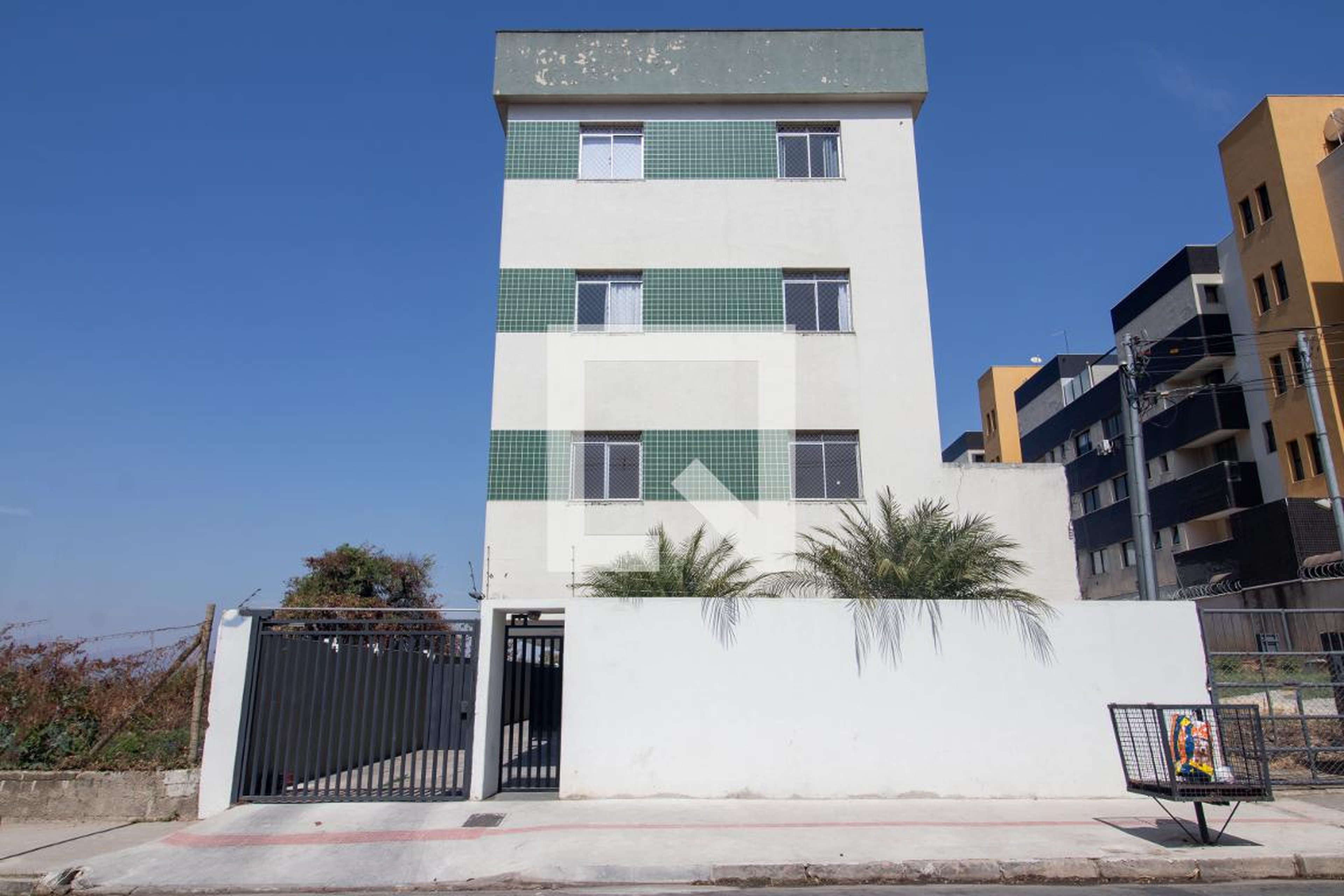 Fachada Condomínio em Rua Tapajós, 905