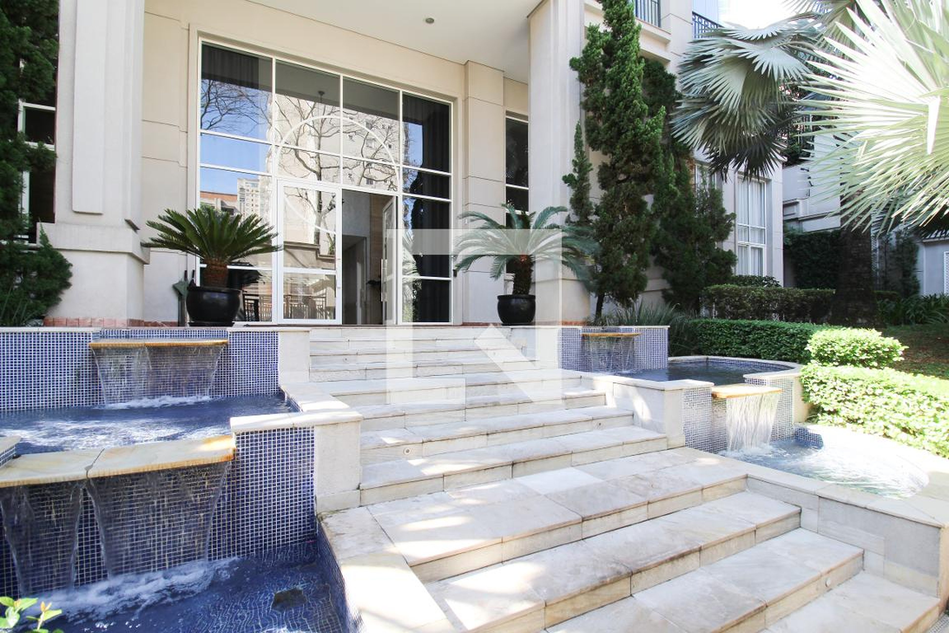 Entrada Condomínio La Grande Roche