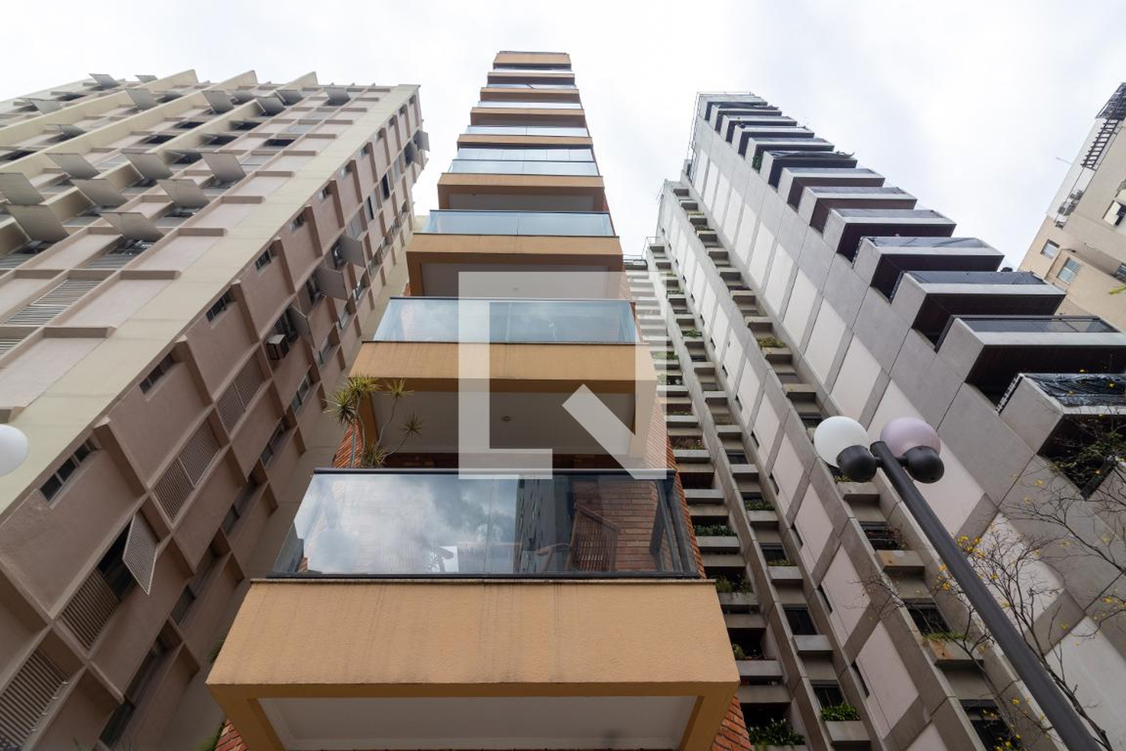 Fachada do Prédio Condomínio Chagall