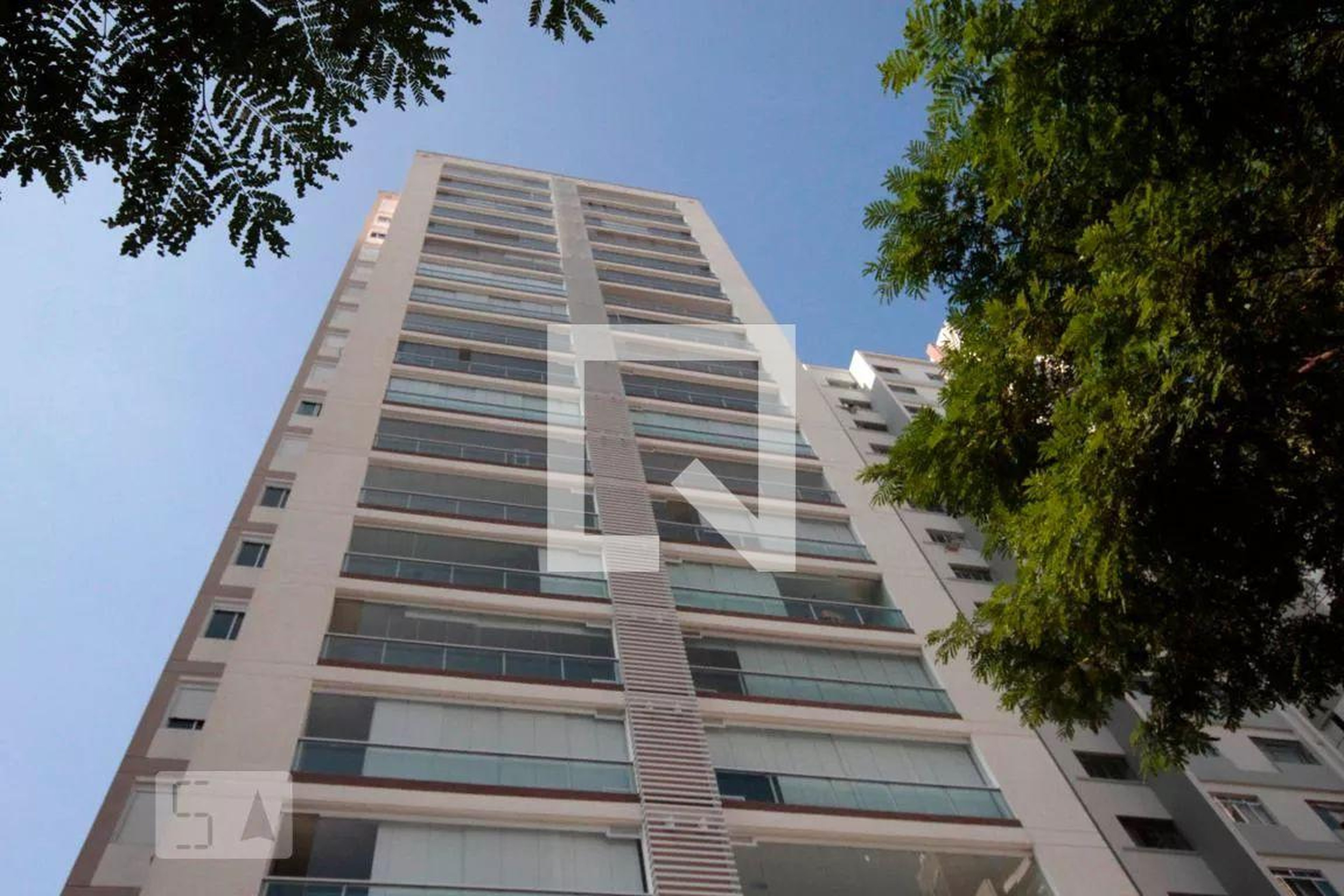 Fachada Condomínio em Rua Paim, 152