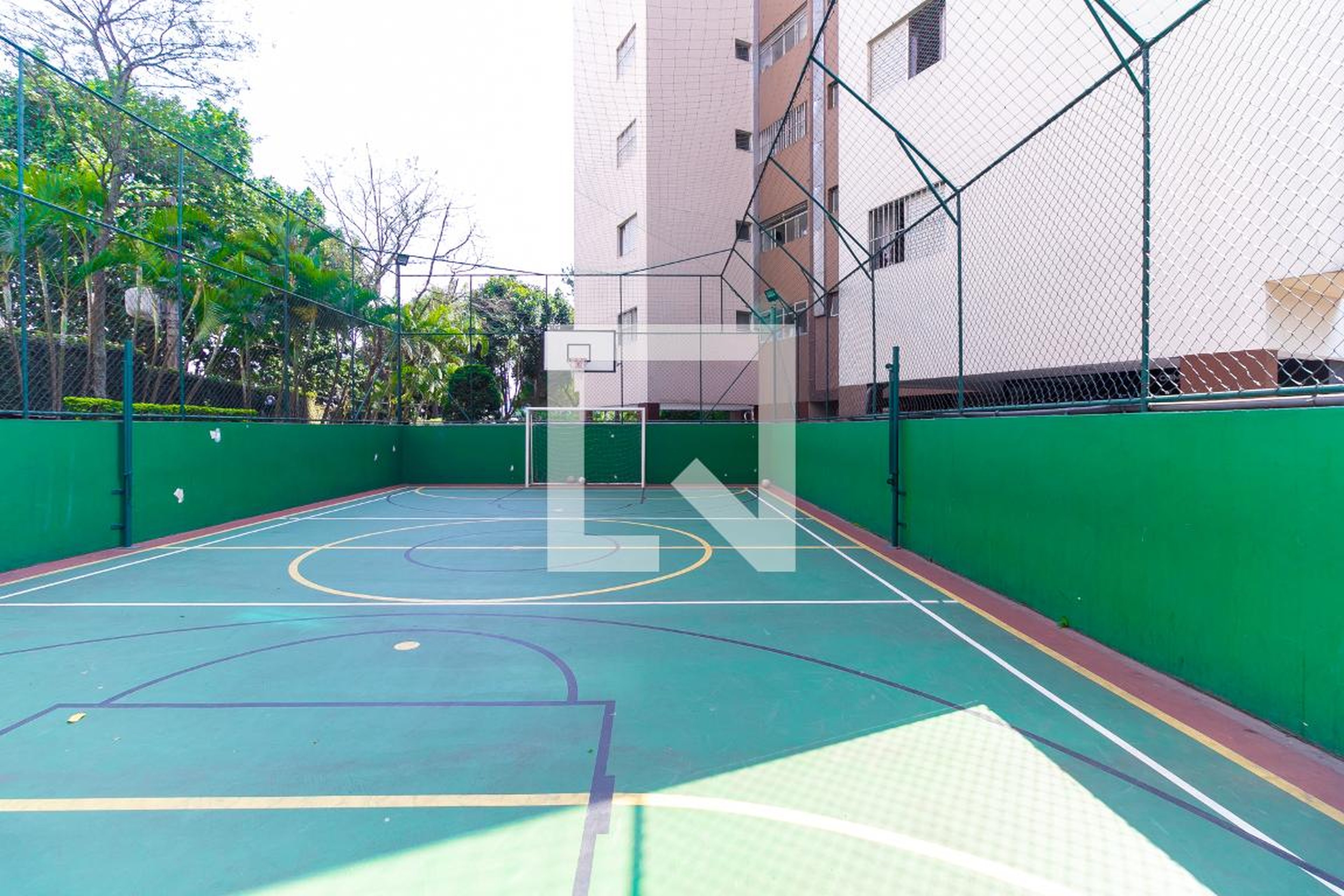 Quadra - Parque Thomaz Saraiva l