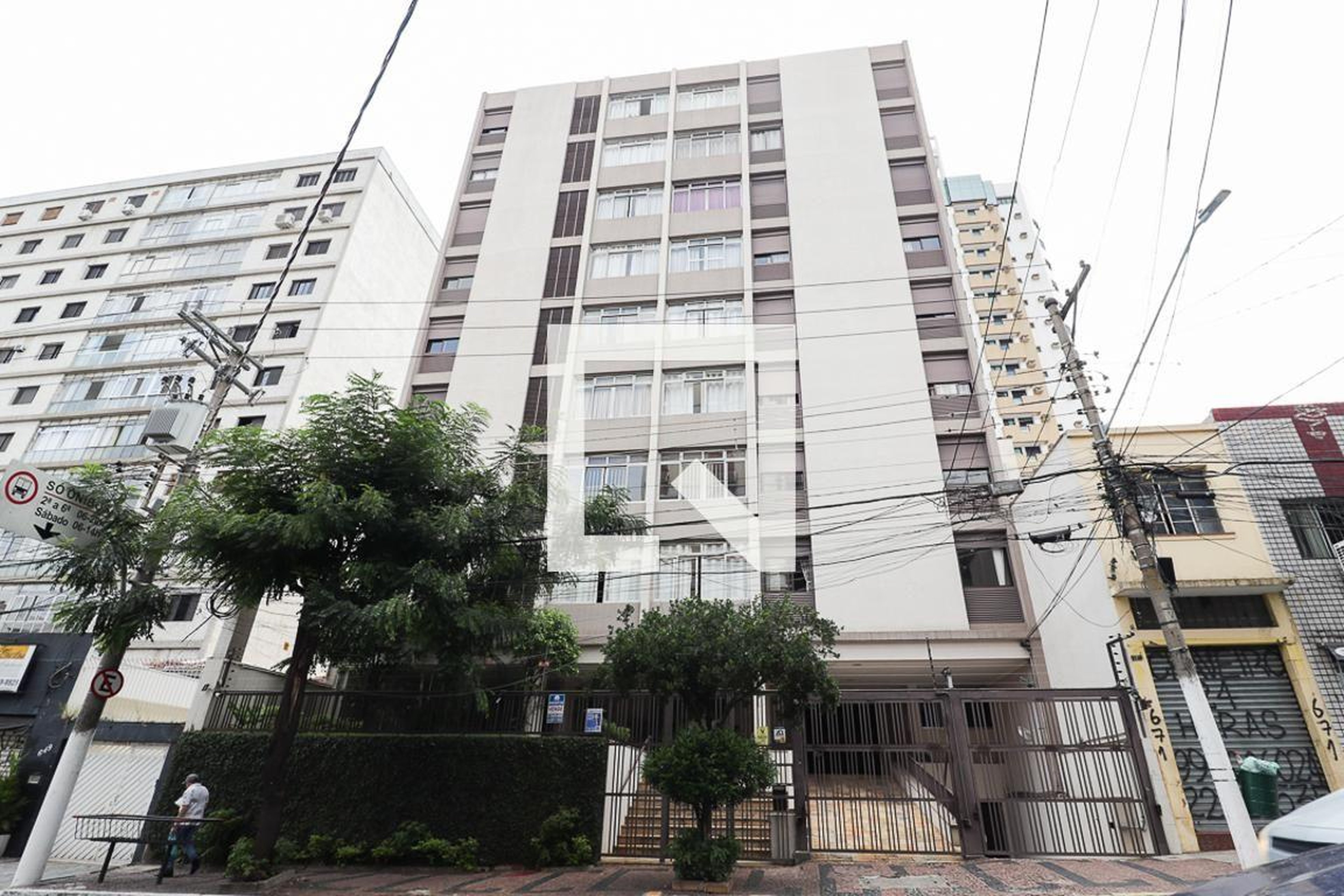 Fachada Condomínio Anita Helene