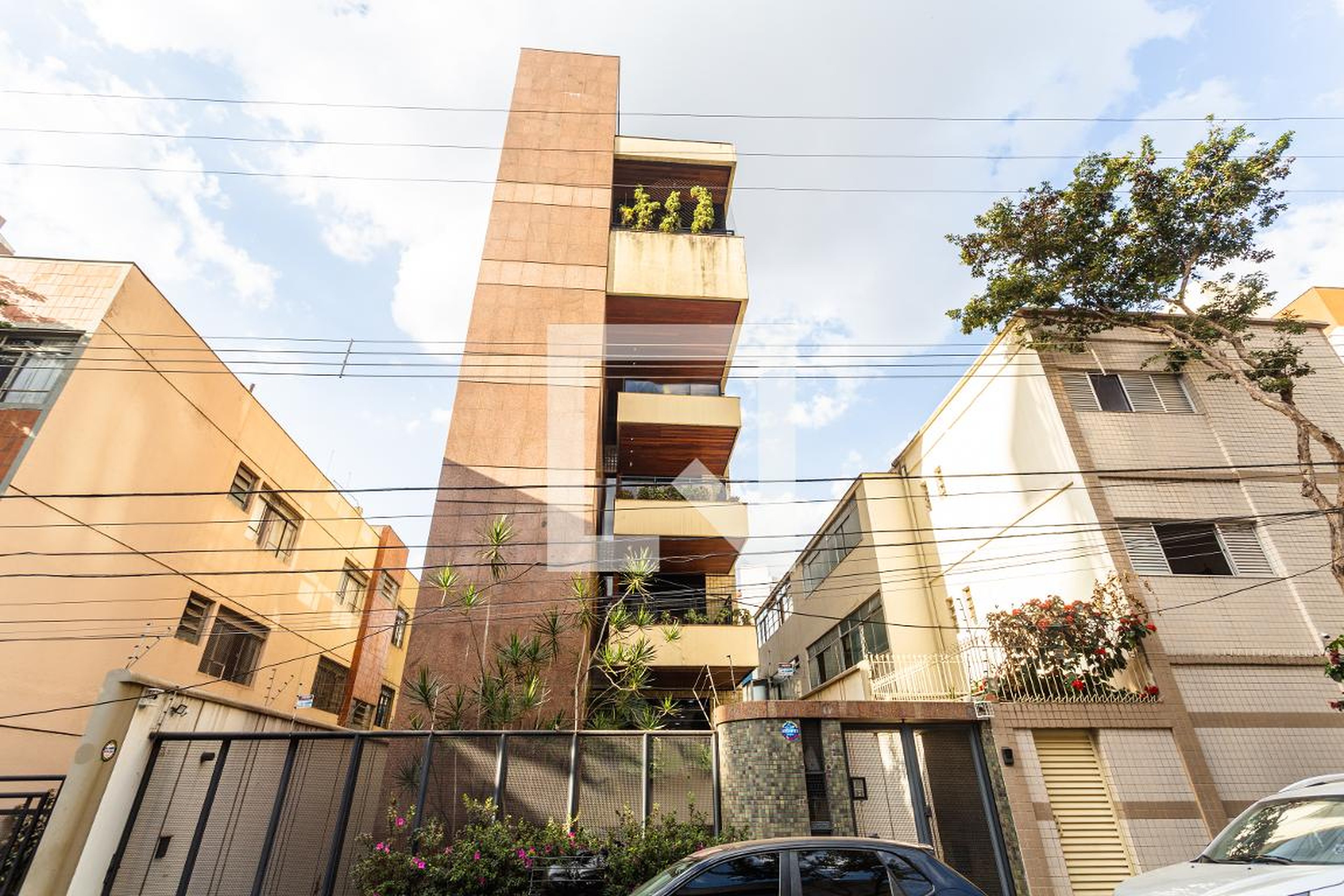 Fachada Condomínio em Rua Sagarana, 117