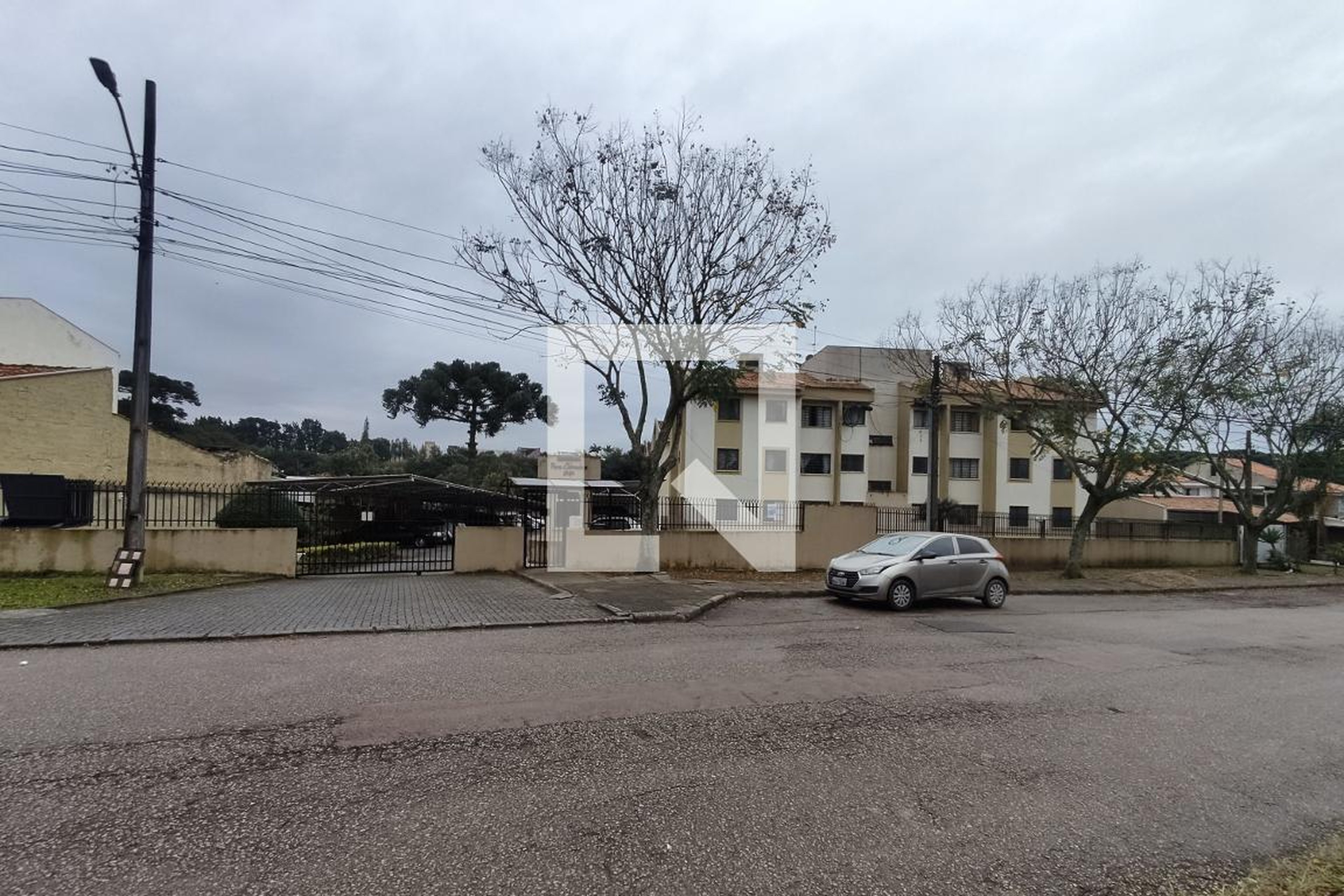 Fachada do condomínio Condomínio em Rua Irmã Flávia Borlet, 1984