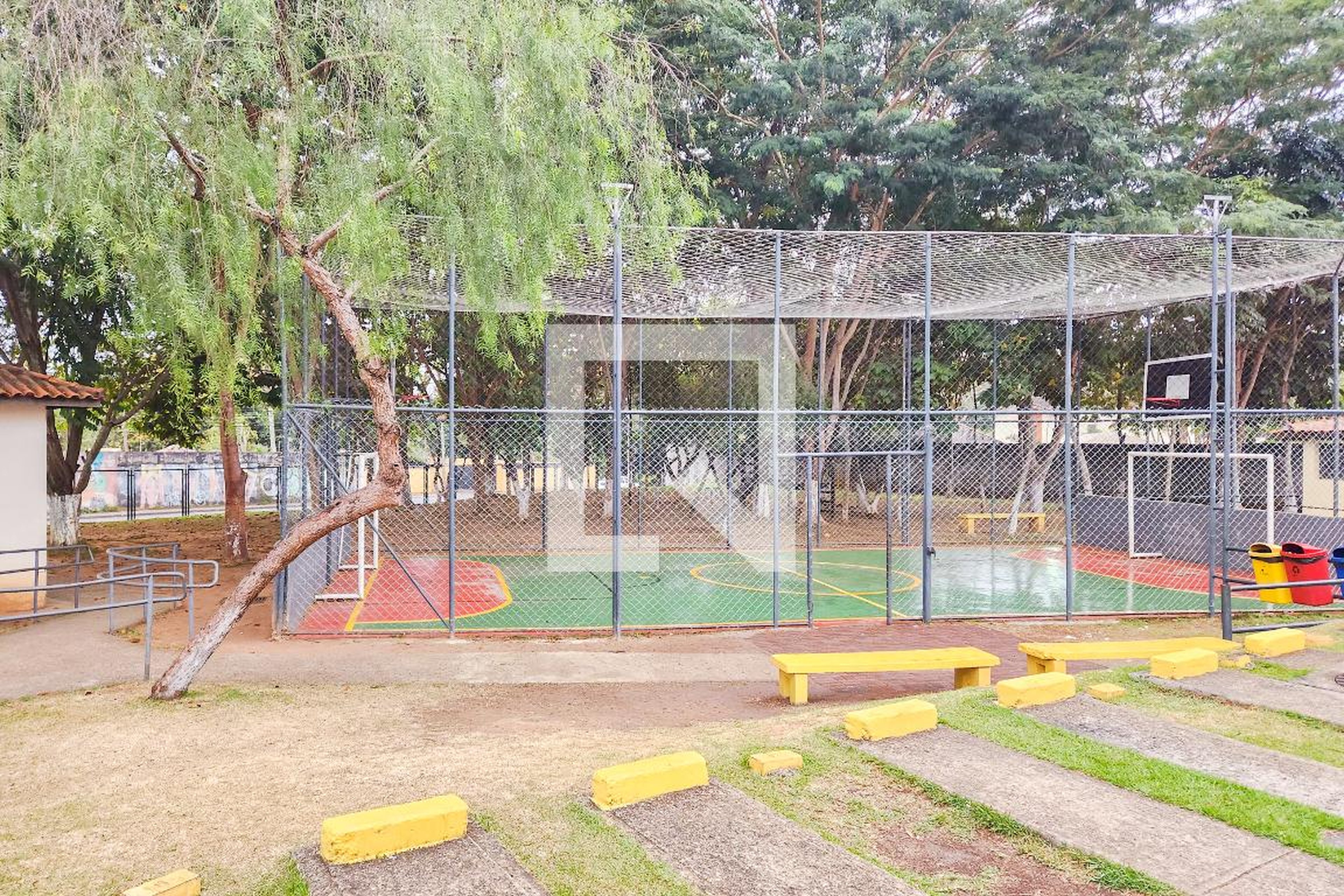 Quadra Condomínio em Avenida Moriaki Ueno, 250